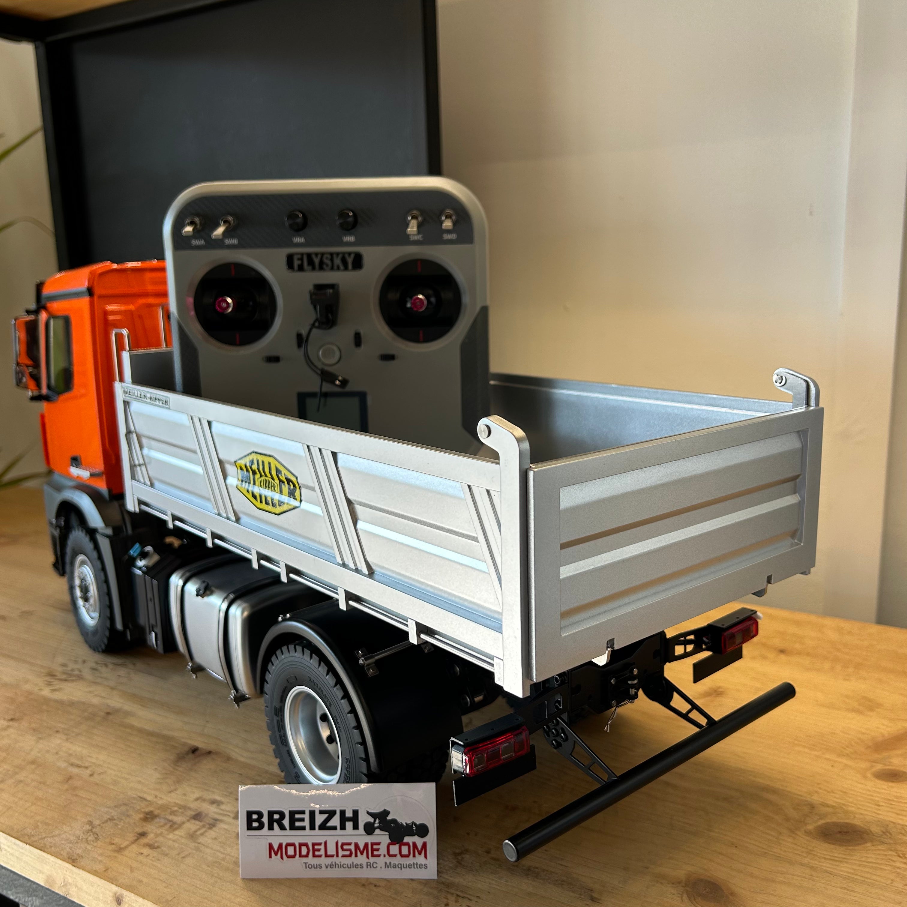 FM Electrics Camion à benne en métal LKW Kipper 4x4 Mercedes-Benz Arocs 1:14 orange