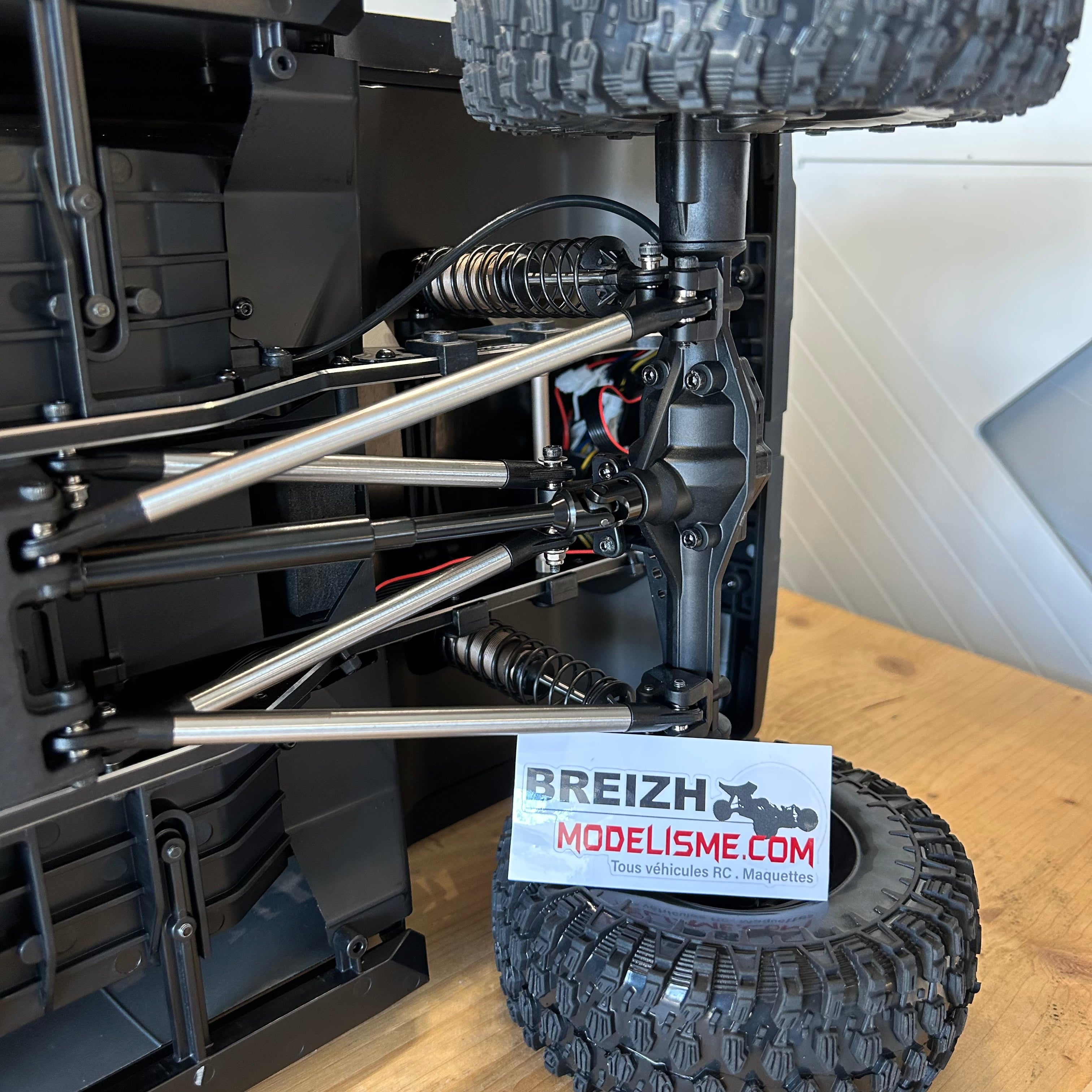 Crawler Yikong 1/8 4WD Gris YK4084