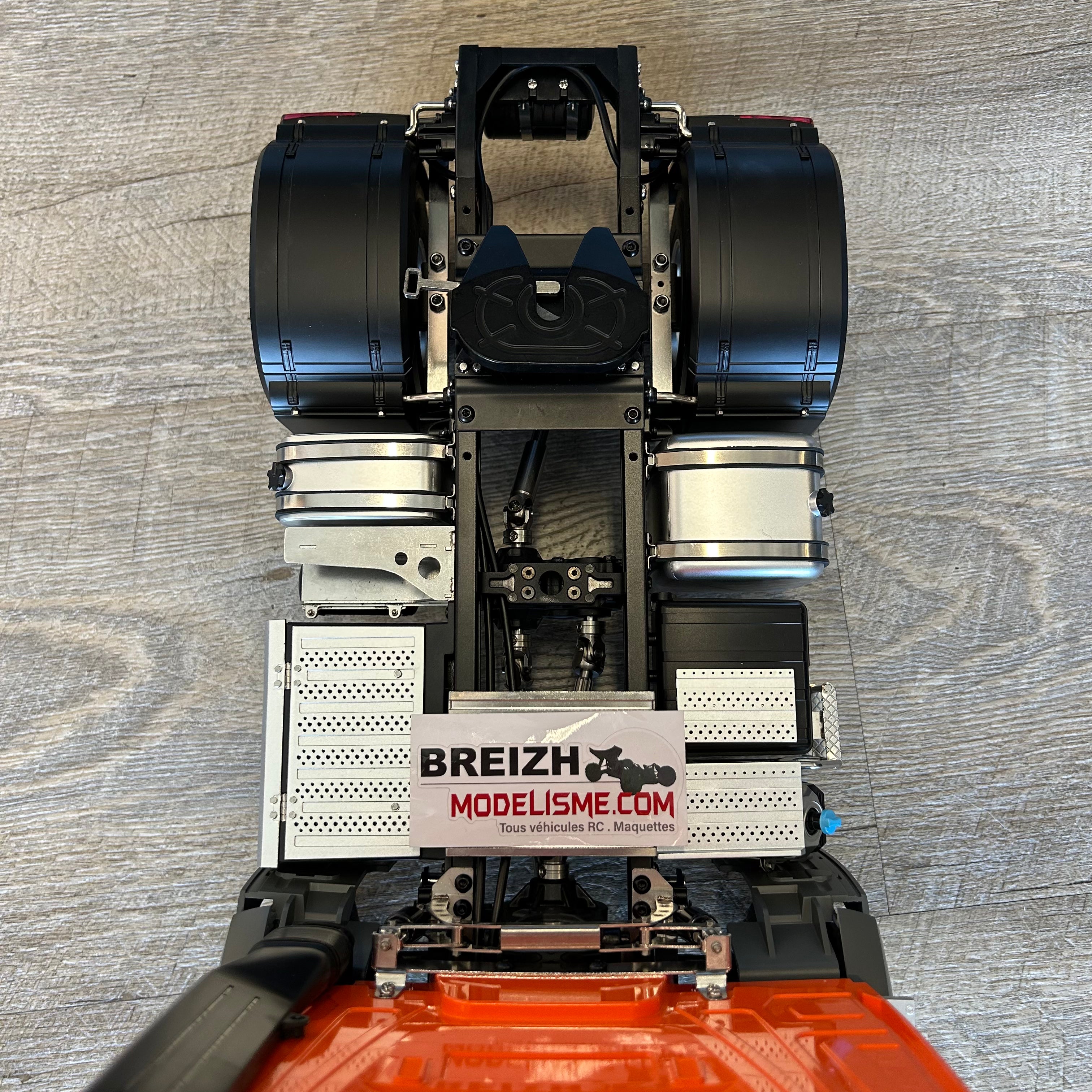 Camion-benne radiocommandé 1/14 orange 8x8 Huina Kabolite 5701 - Breizh Modélisme.