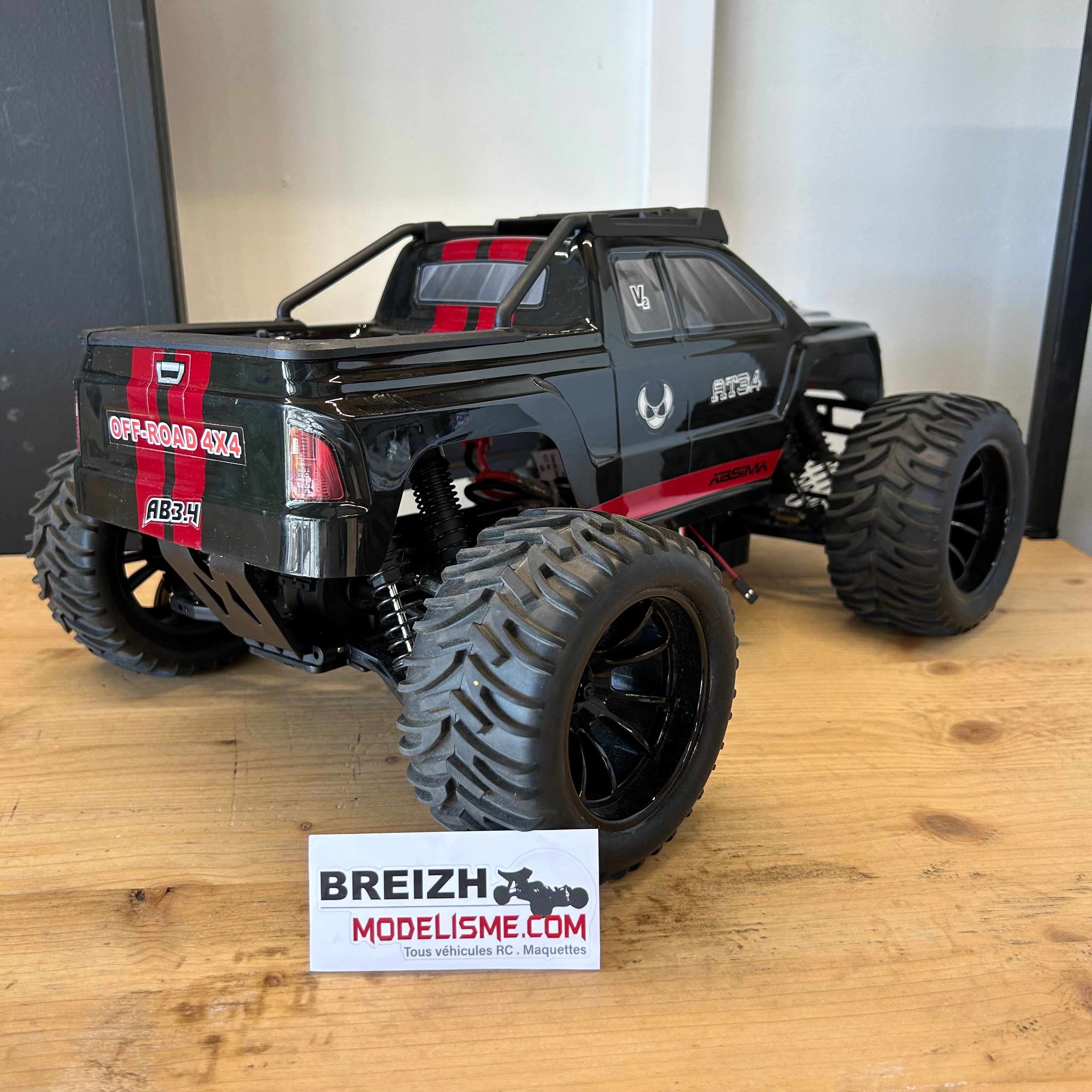 Absima Monster Truck AMT3.4 V2 Brushed 4WD RTR 12224V2