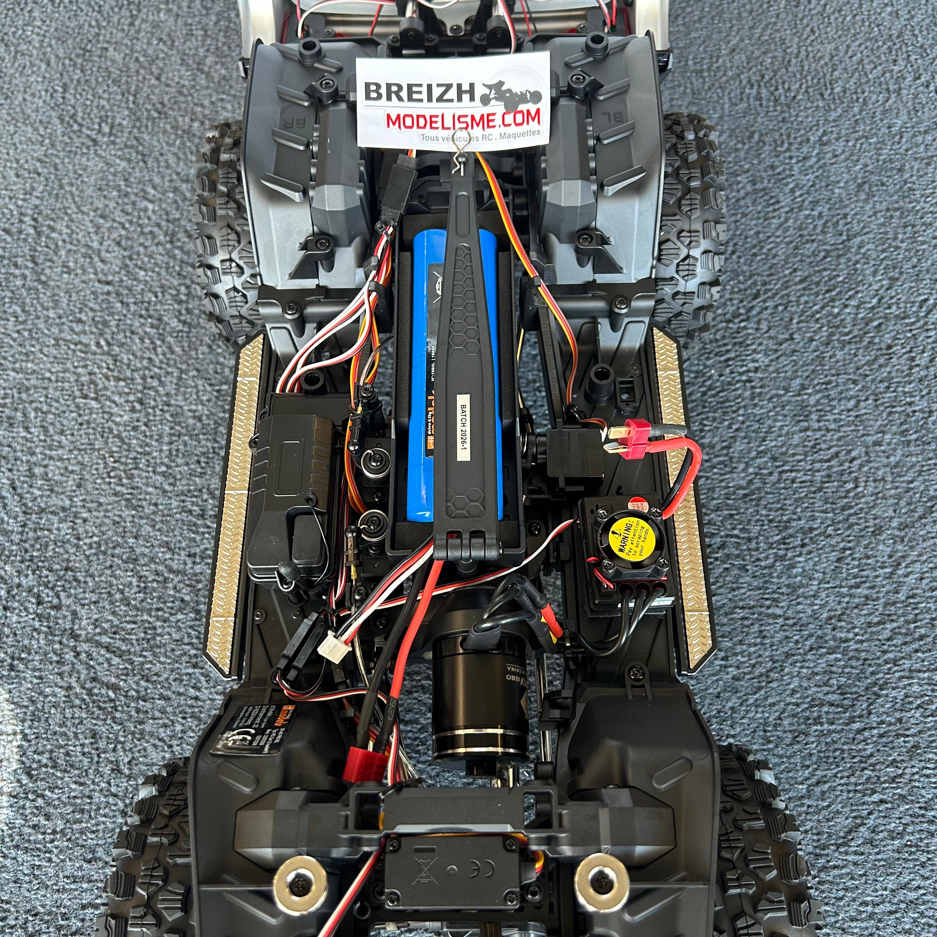 DF Models Crawler RC SDF-04S PRO 1/10 Scale rouge – Brushless RTR 3225 - Breizh Modélisme.