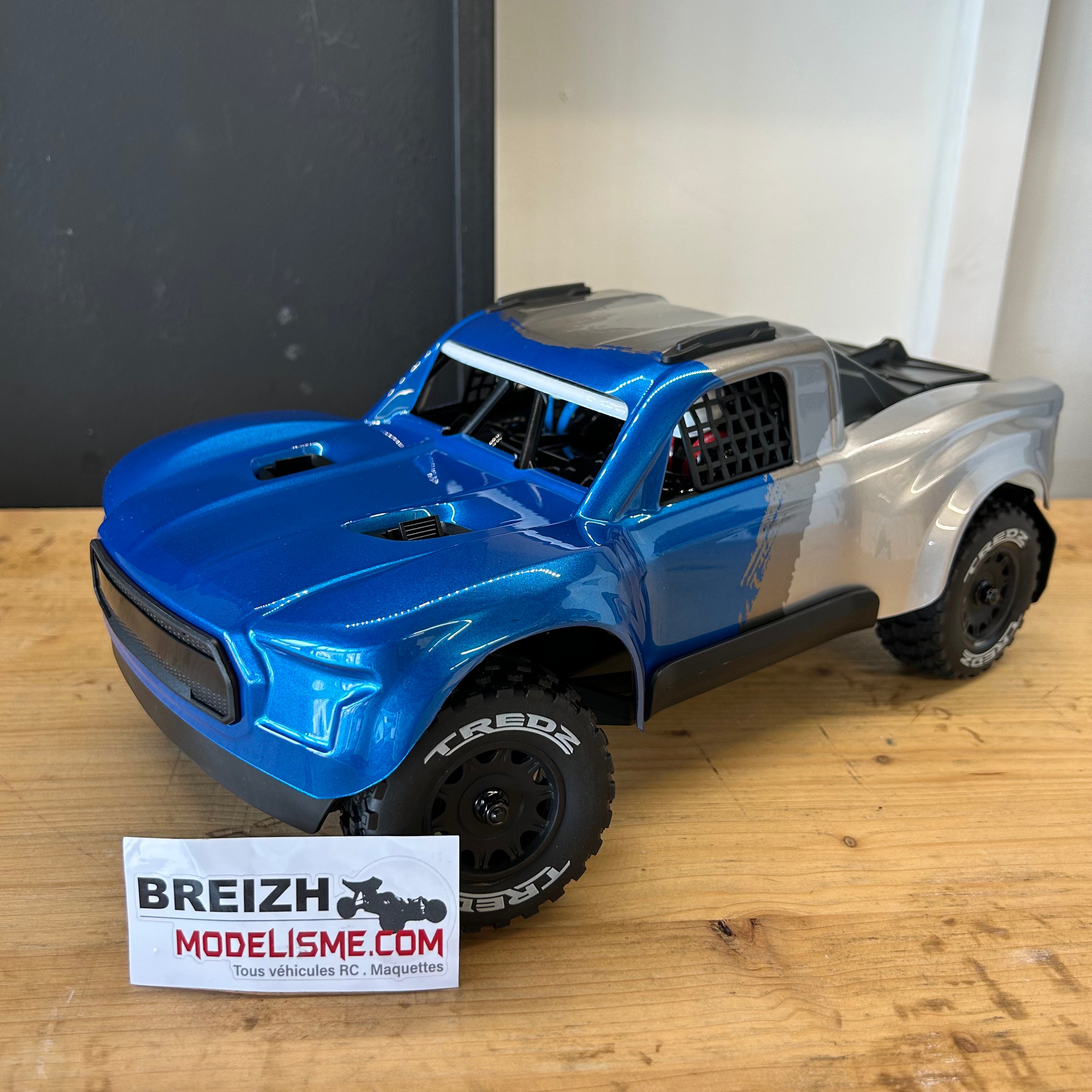 Short course 2S 38km/h Maverick QByte SC Flux 1/12 Brushless RTR 4WD bleu MV151200