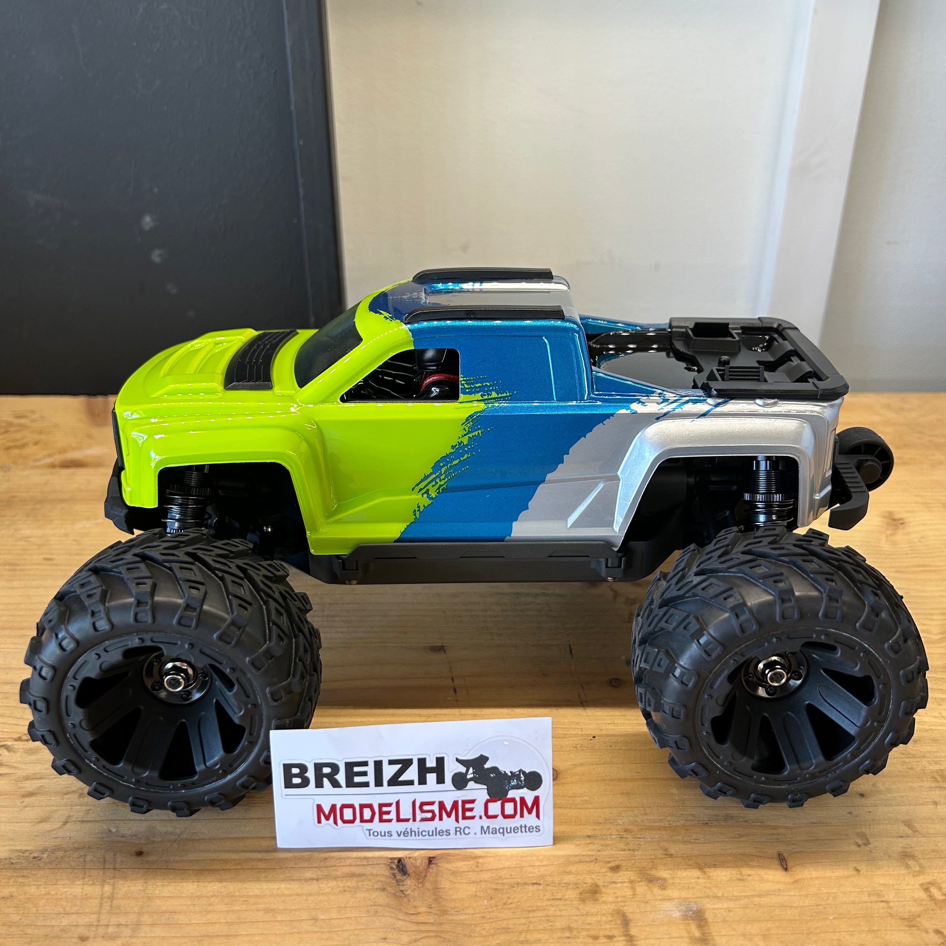 Maverick 151002 QBIT Monster truck 1/16 version brushless PRO 80km/h / UD1610S