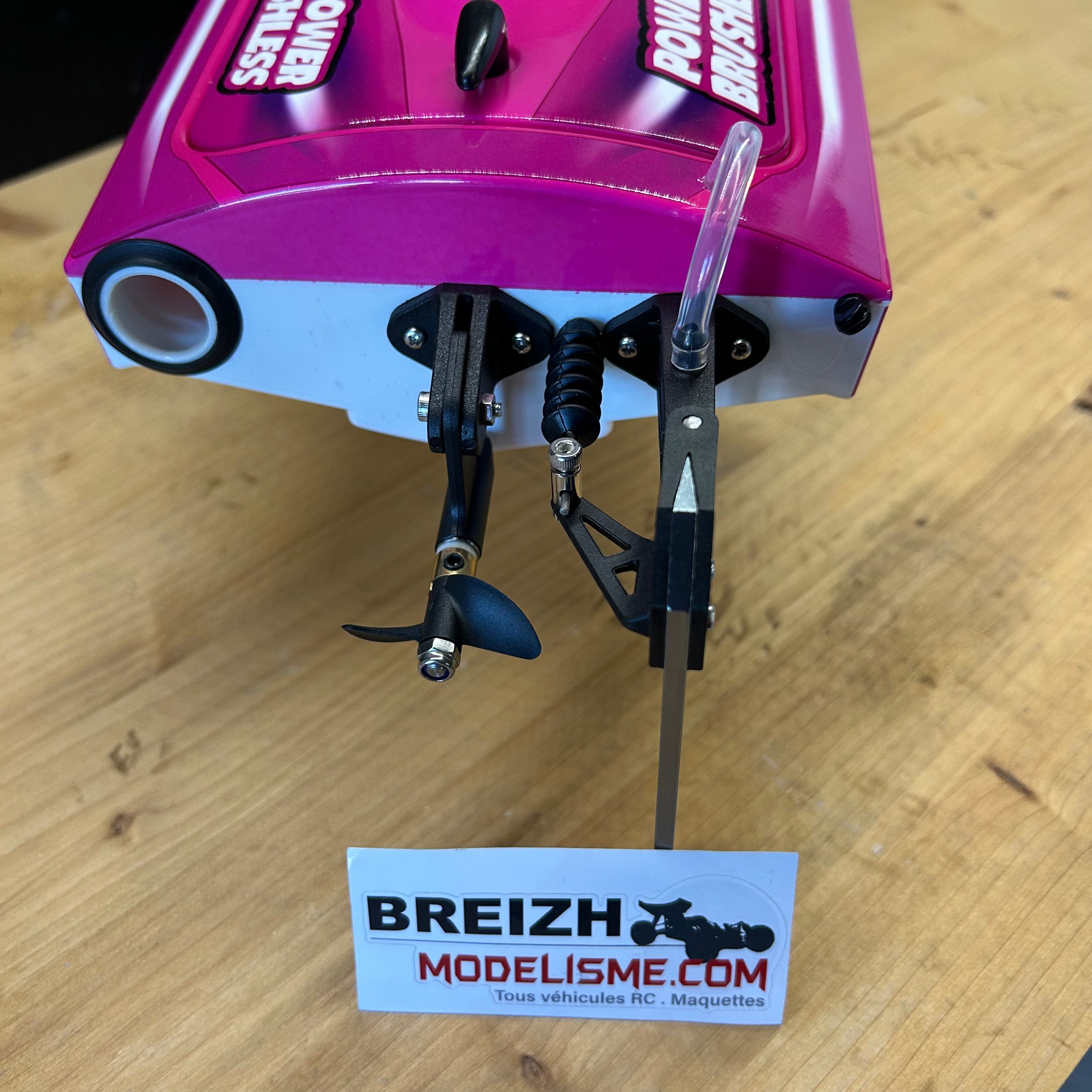 Bateau RC Brushless Joysway ROCKET Deep Vee V2 - 8651 (avec batterie et chargeur)