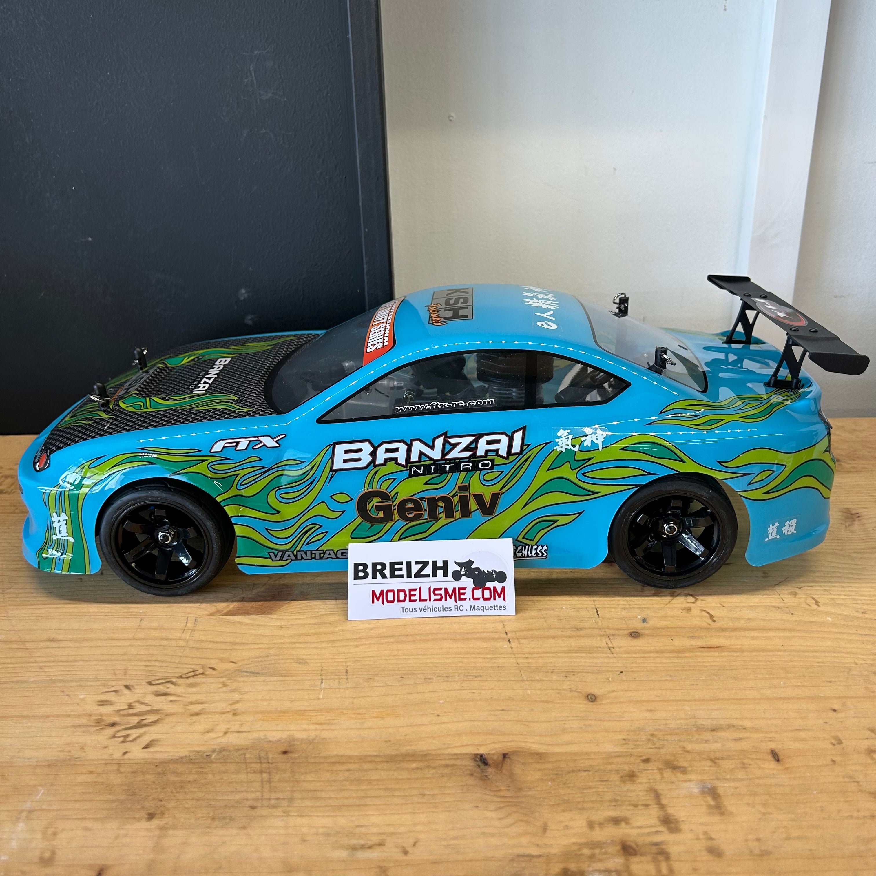 FTX Banzai Nitro drift piste Voiture RC thermique 1/10 4WD 5534B