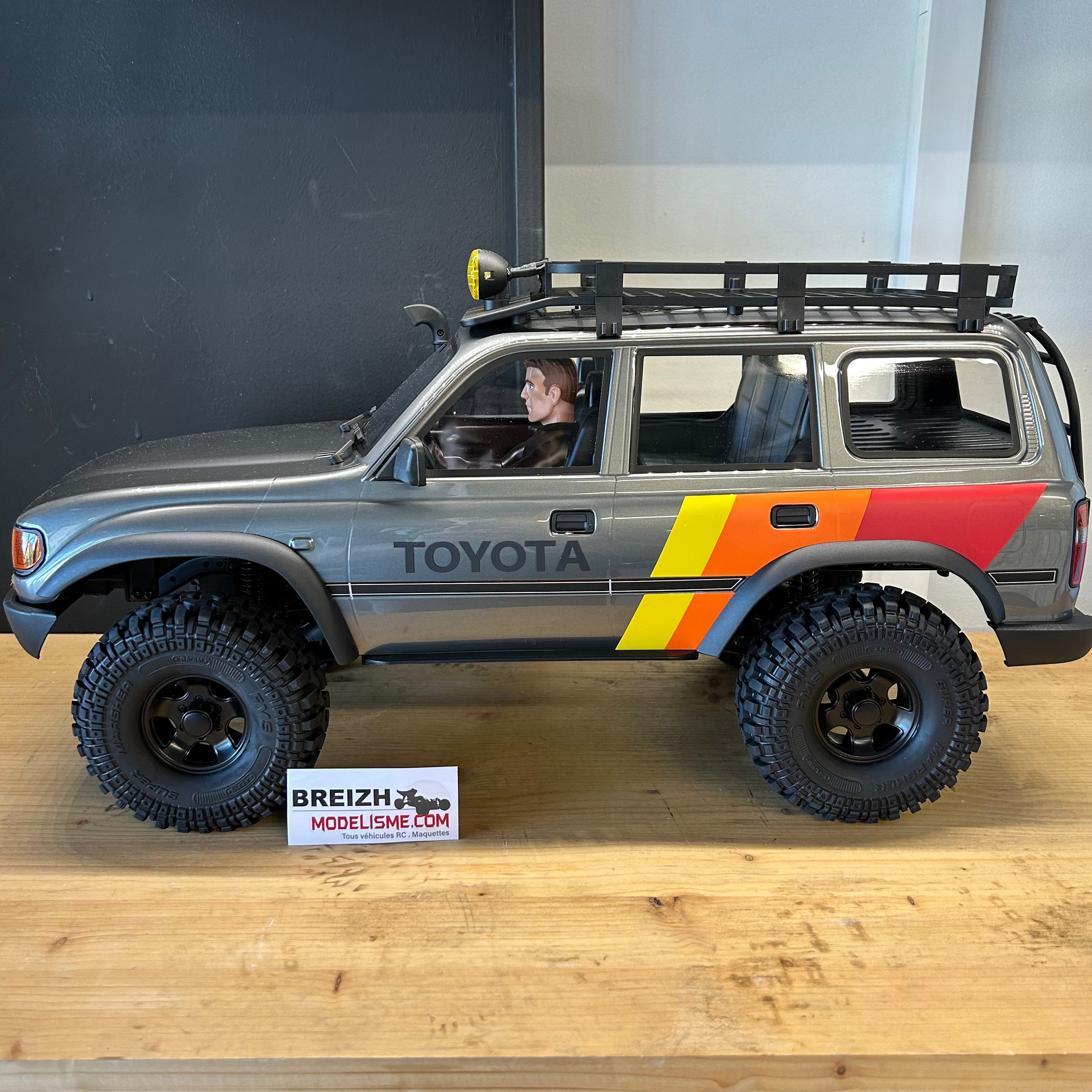 Crawler FMS 1/10 Toyota land Cruiser 80 FCX10 ARTR RS gris - FMS11042RS-GY-SP