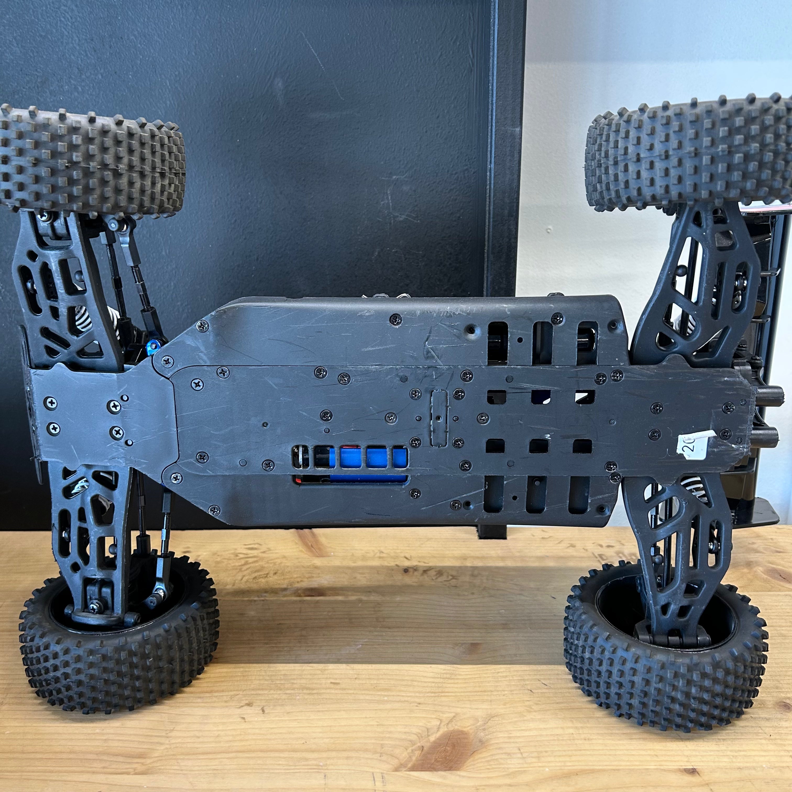 Occasion Buggy T2M Pirate Shooter V2 T4957 1/10 Orange - Breizh Modélisme.