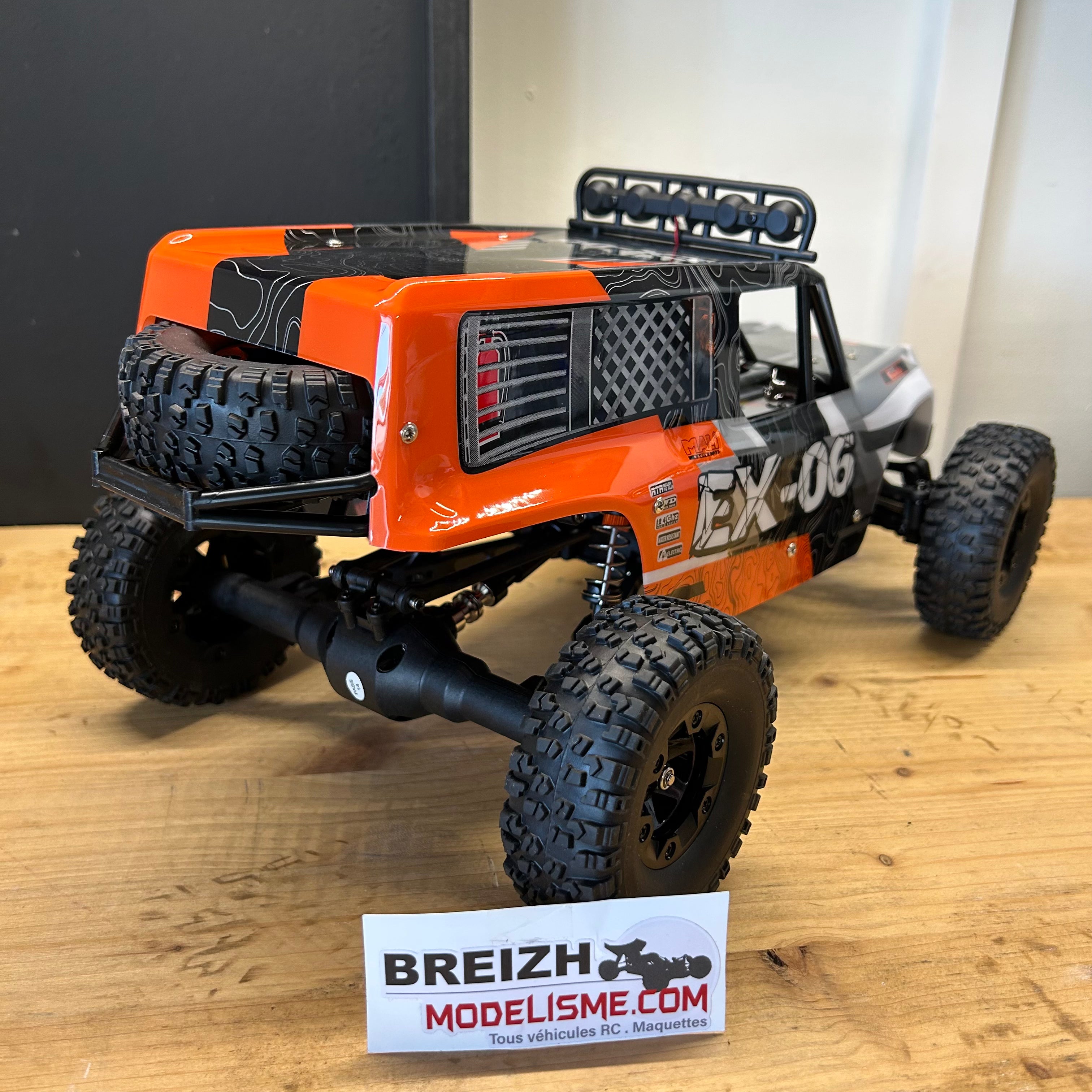 Désert monster DF Models EX-06 Truck RTR 1/12 40km/h 4WD leds