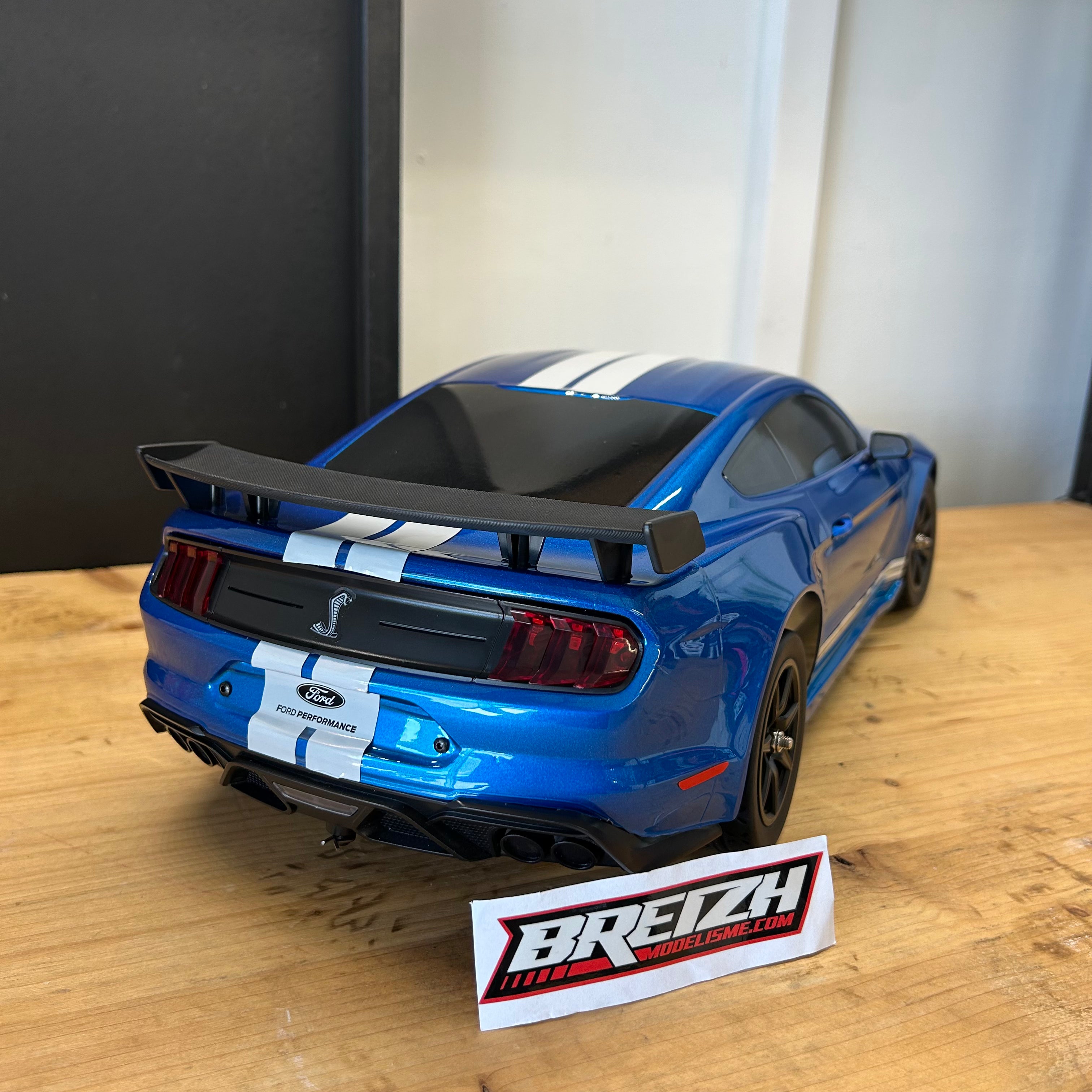 Voiture de drift Ford Mustang Shelby GT500 MJX Hyper GO 10306 1/10