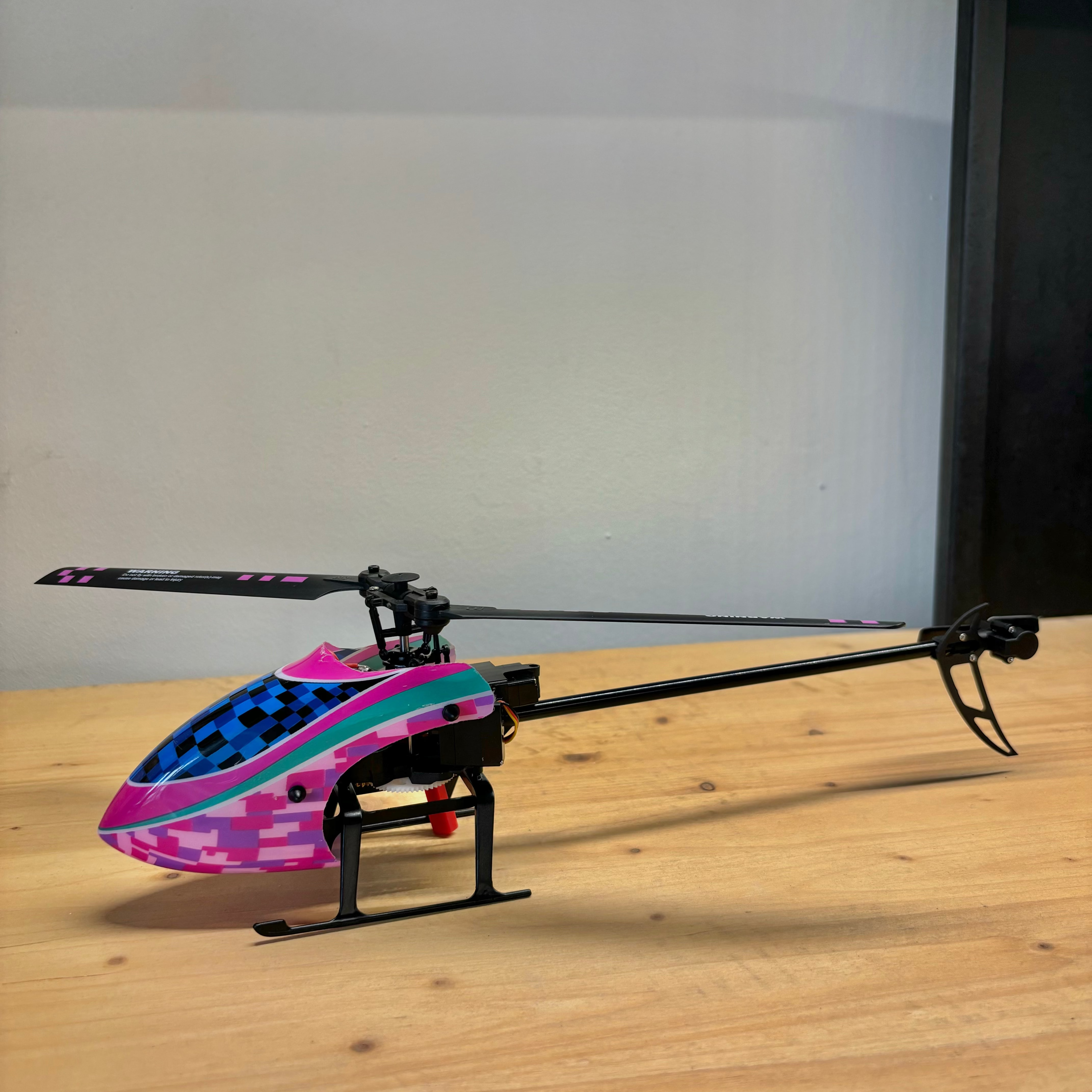 Hélicoptère RC Mono rotor Kootai F03 4 voies Flybarless violet bleu