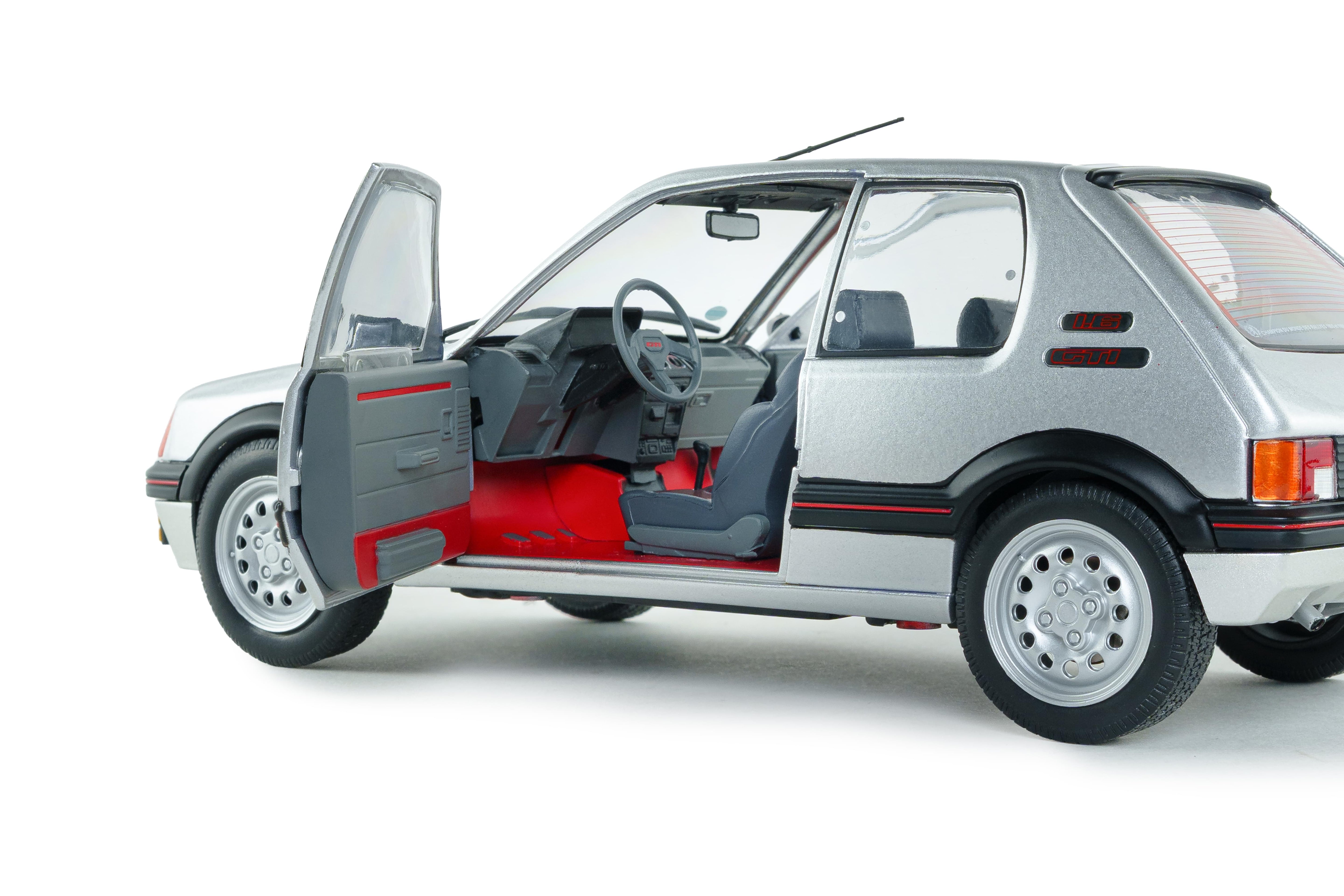 Solido S1801718 miniature collection 1/18 Peugeot 205 GTI 1,6l MK1 gris futura 1989 - Breizh Modélisme.