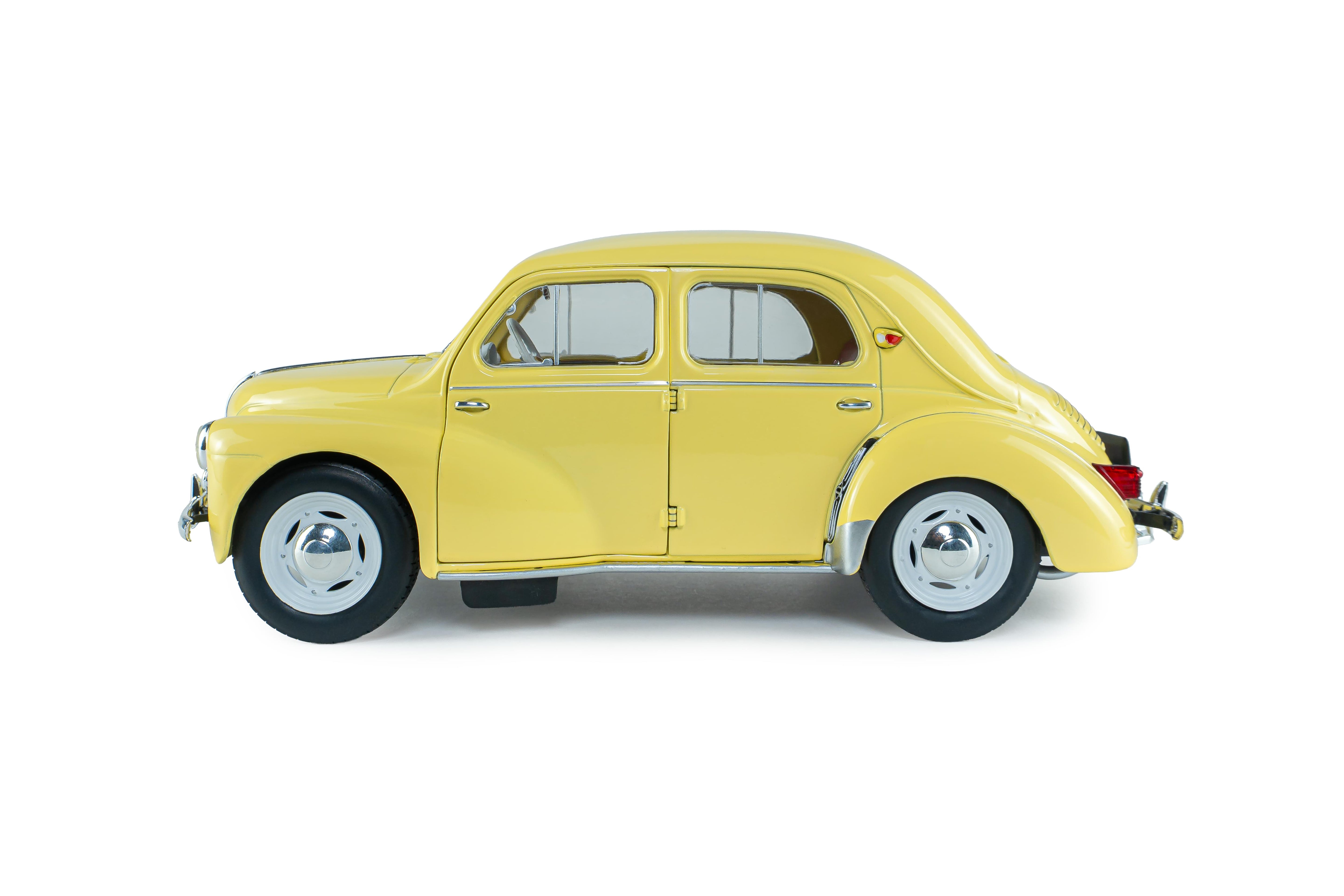 Solido S1806607 Voiture miniature collection 1/18 Renault 4CV Beige (Jaune Infante) 162 1961
