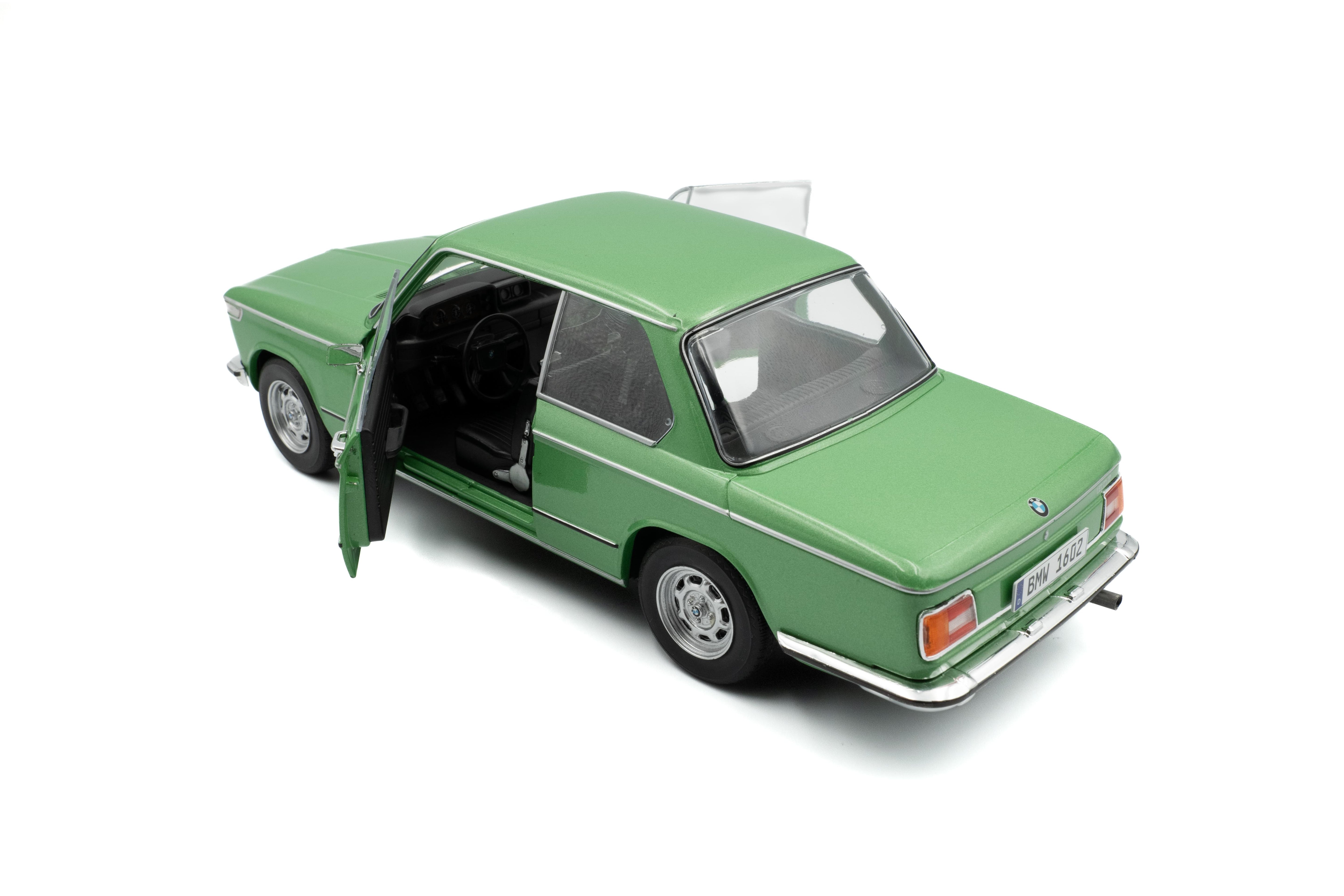Solido S1808604 Voiture miniature collection 1/18 BMW 1602 – Taiga – 1971