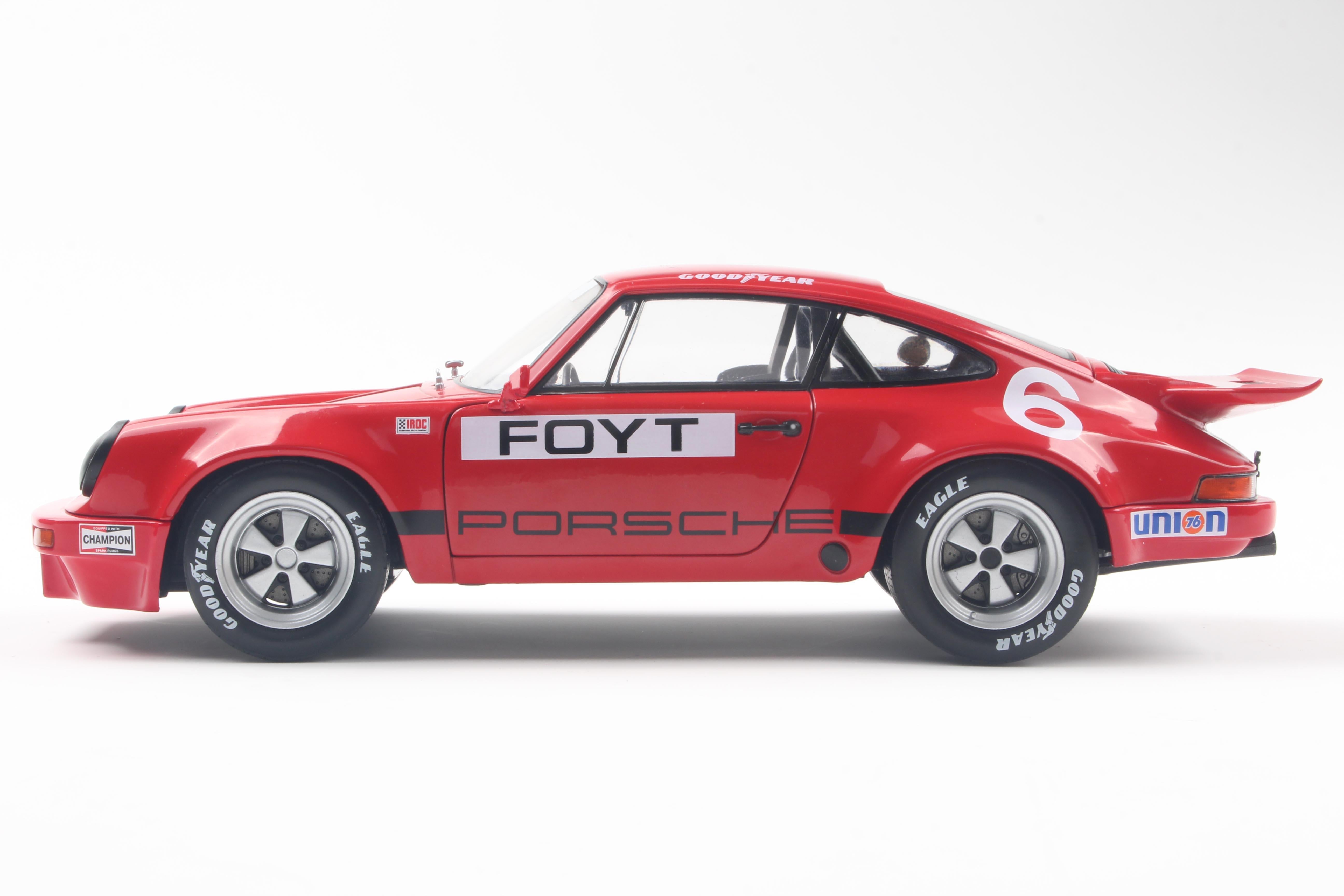 Solido S1810704 Voiture miniature collection 1/18 Porsche 911 IROC – IROC Daytona – 1974 – 6 Foyt