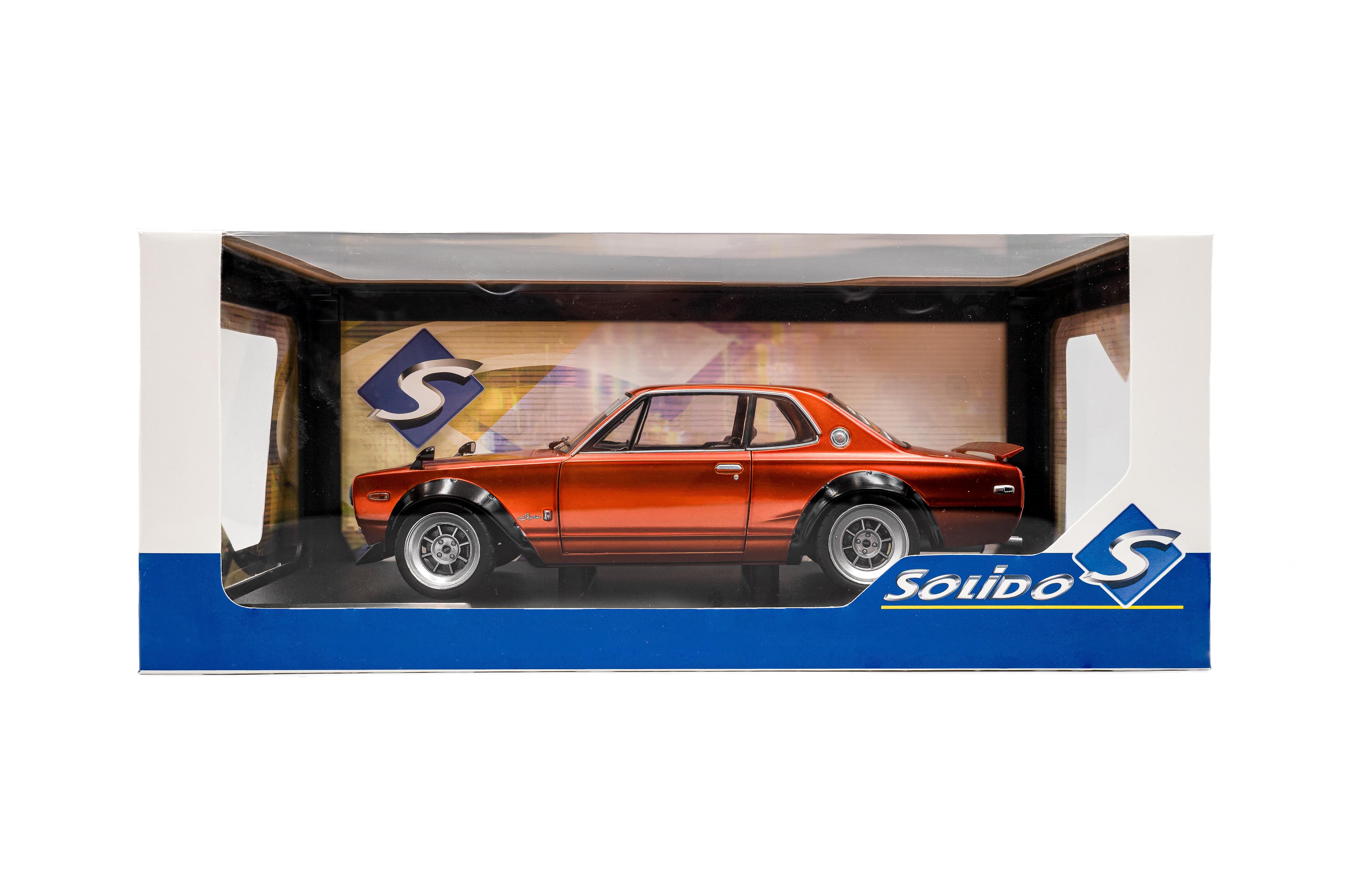 Solido S1813003 Voiture miniature collection 1/18 Nissan Skyline (C10) Hakosuka – orange metallic – 1970