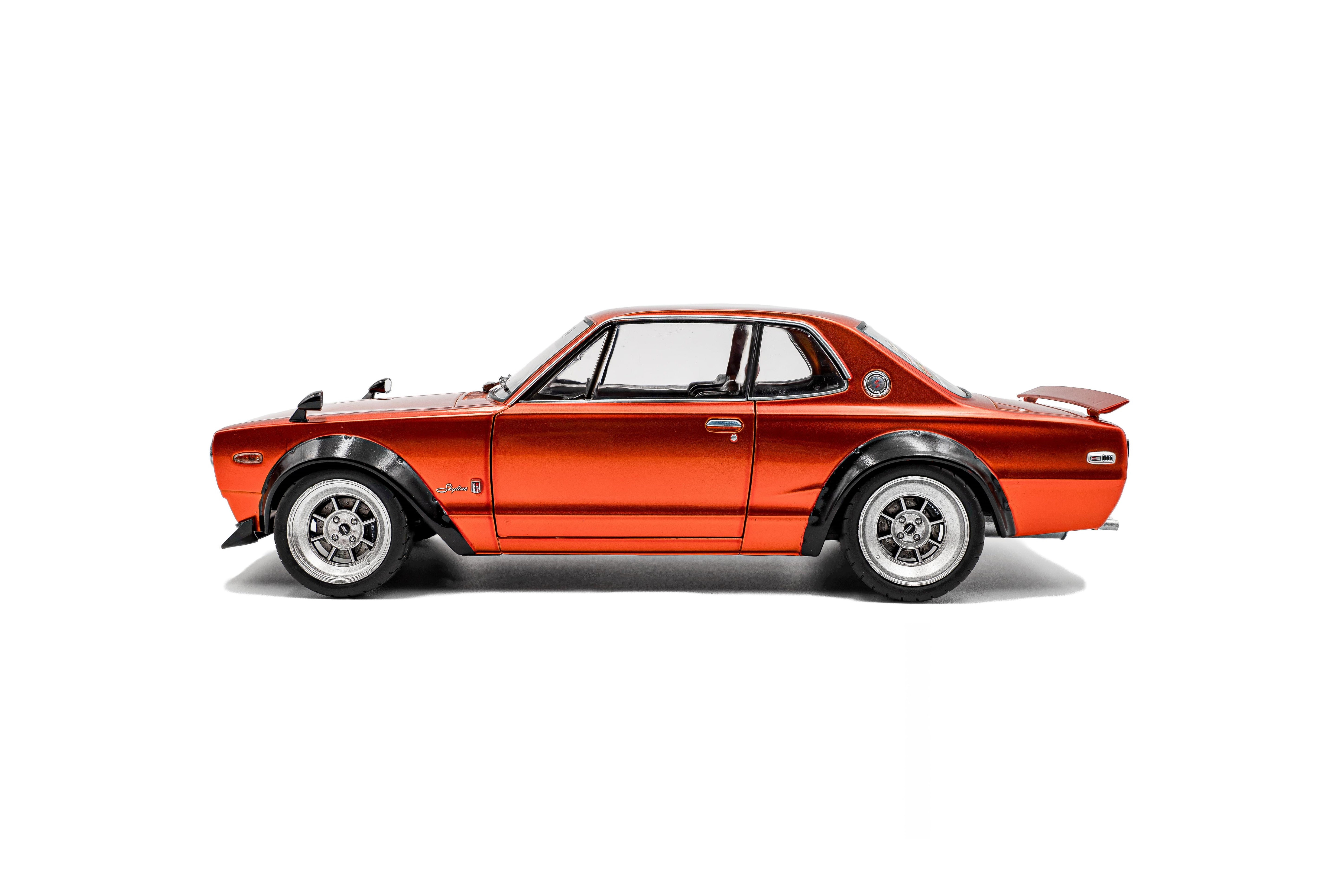 Solido S1813003 Voiture miniature collection 1/18 Nissan Skyline (C10) Hakosuka – orange metallic – 1970