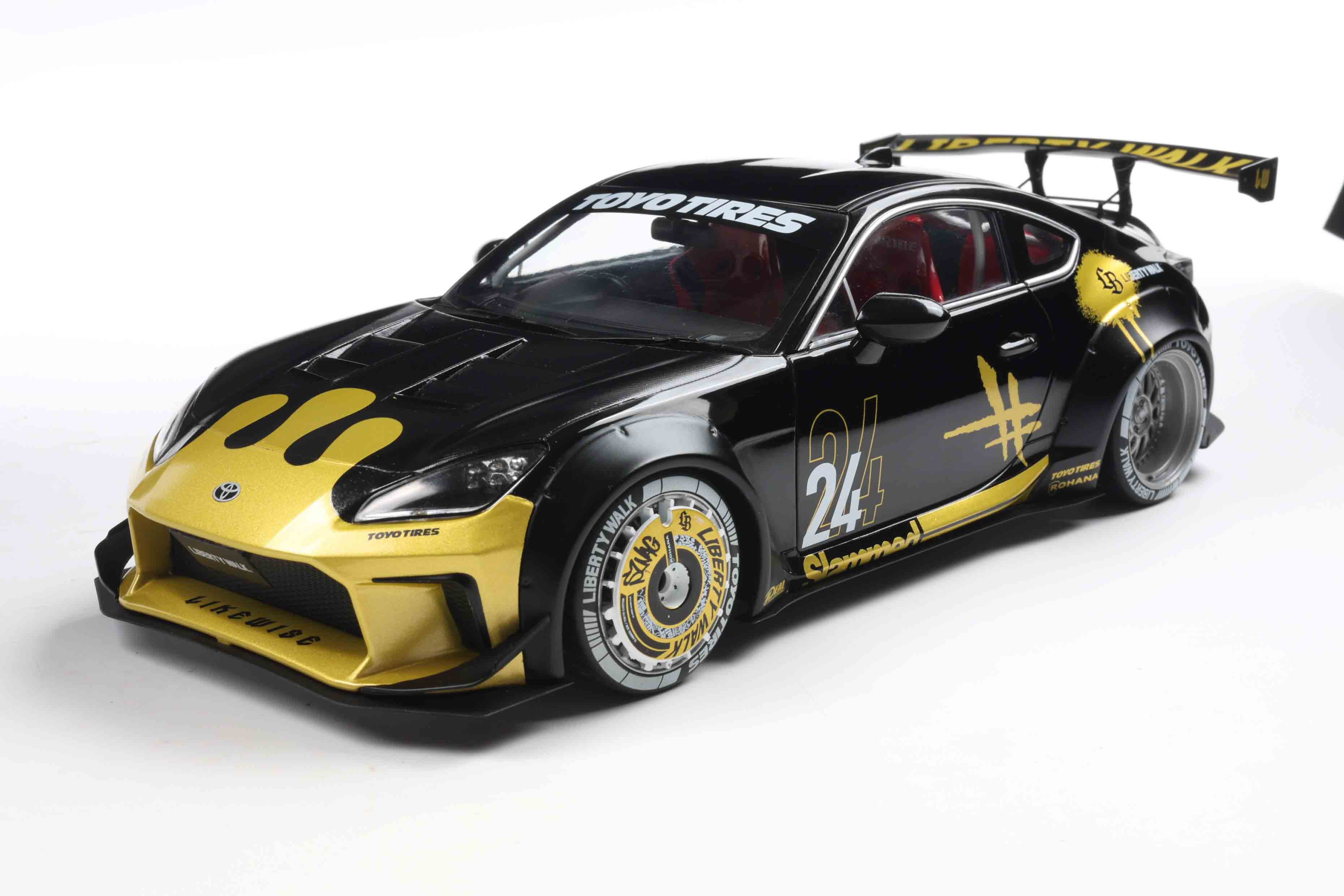 Solido S1813603 Voiture miniature collection 1/18 Toyota GR86 Liberty Walk Body Kit – 2024