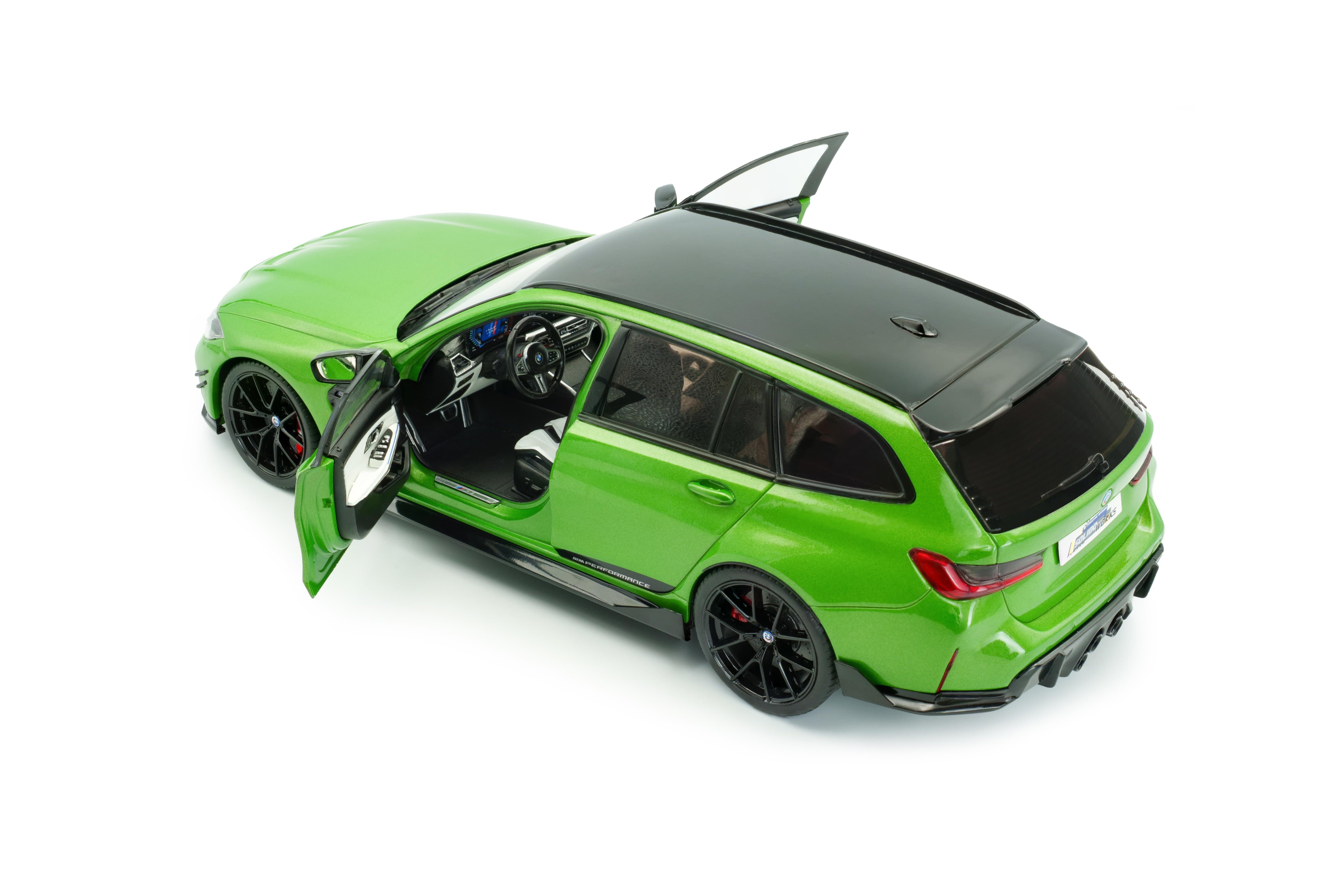 Solido S1813703 Voiture miniature collection 1/18 BMW Touring performance parts – Green Metallic – 2024