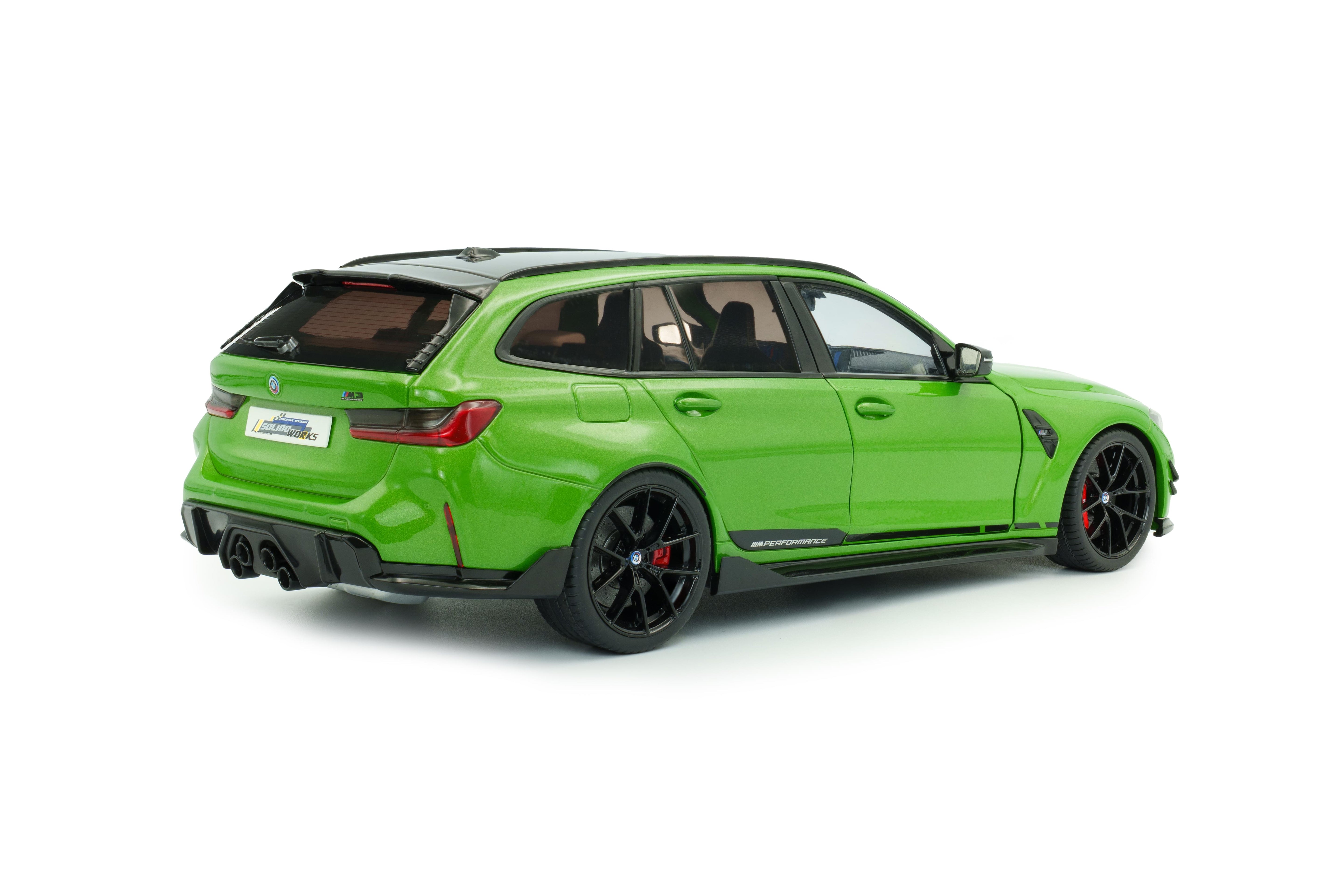 Solido S1813703 Voiture miniature collection 1/18 BMW Touring performance parts – Green Metallic – 2024