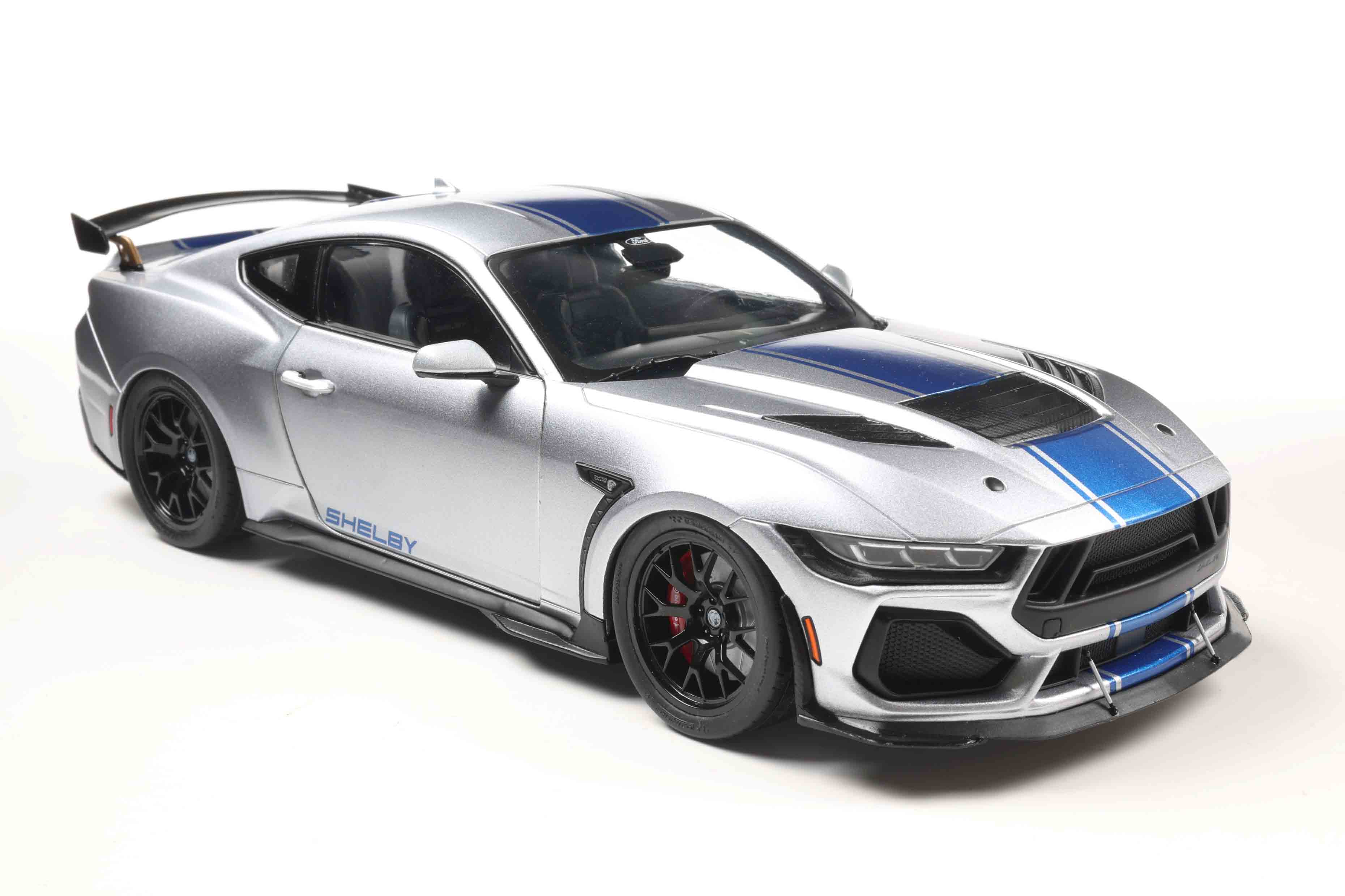 Solido S1813803 Voiture miniature collection 1/18 Shelby Mustang Super snake – Grise – 2025