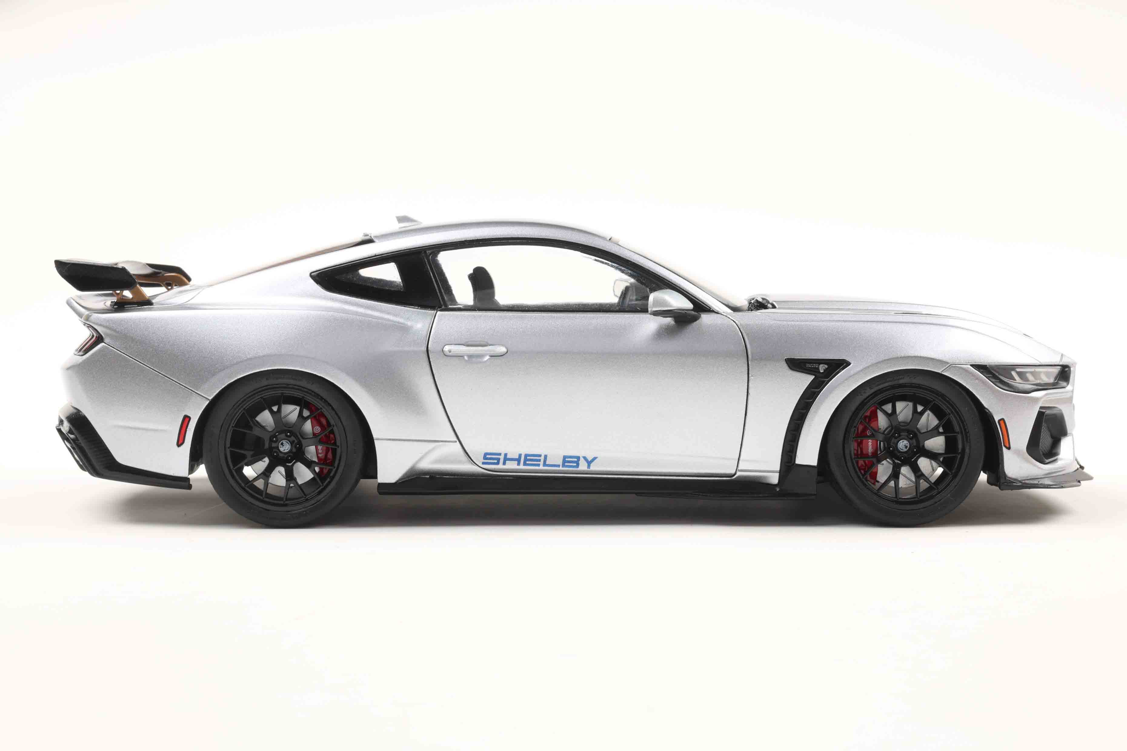 Solido S1813803 Voiture miniature collection 1/18 Shelby Mustang Super snake – Grise – 2025