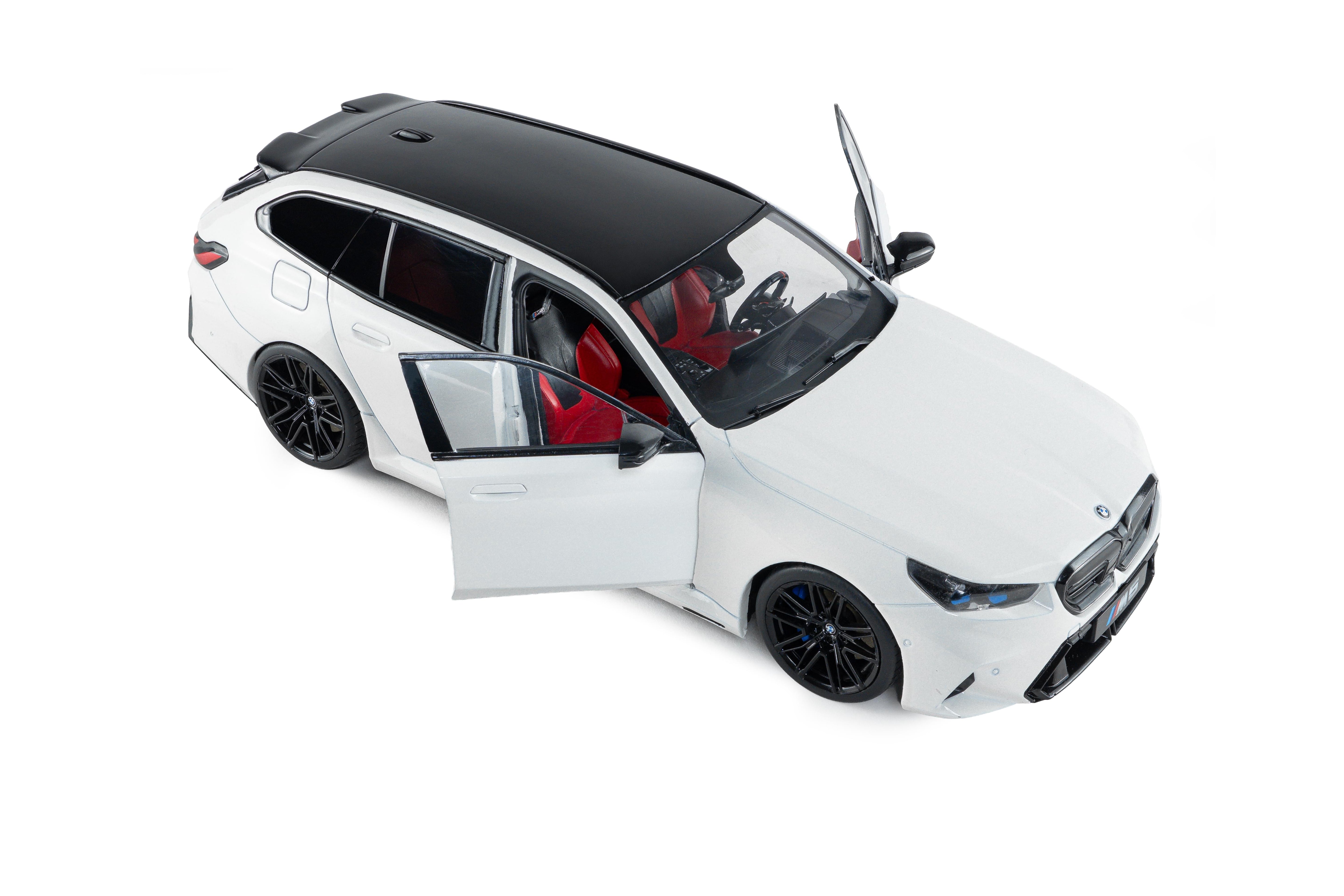 Solido S1814802 Voiture miniature collection 1/18 BMW M5 Touring – Alpine White Solid – 2025