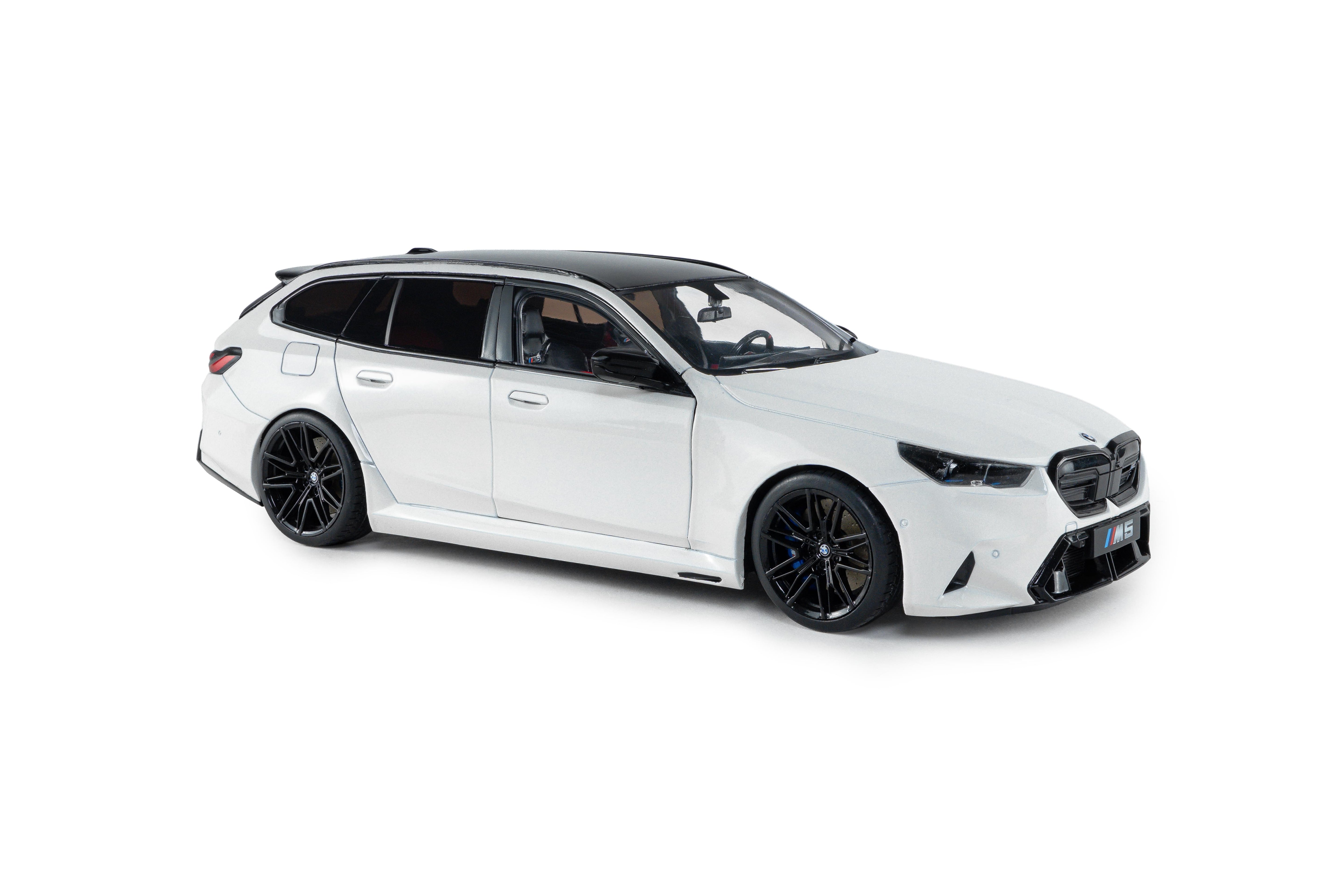 Solido S1814802 Voiture miniature collection 1/18 BMW M5 Touring – Alpine White Solid – 2025