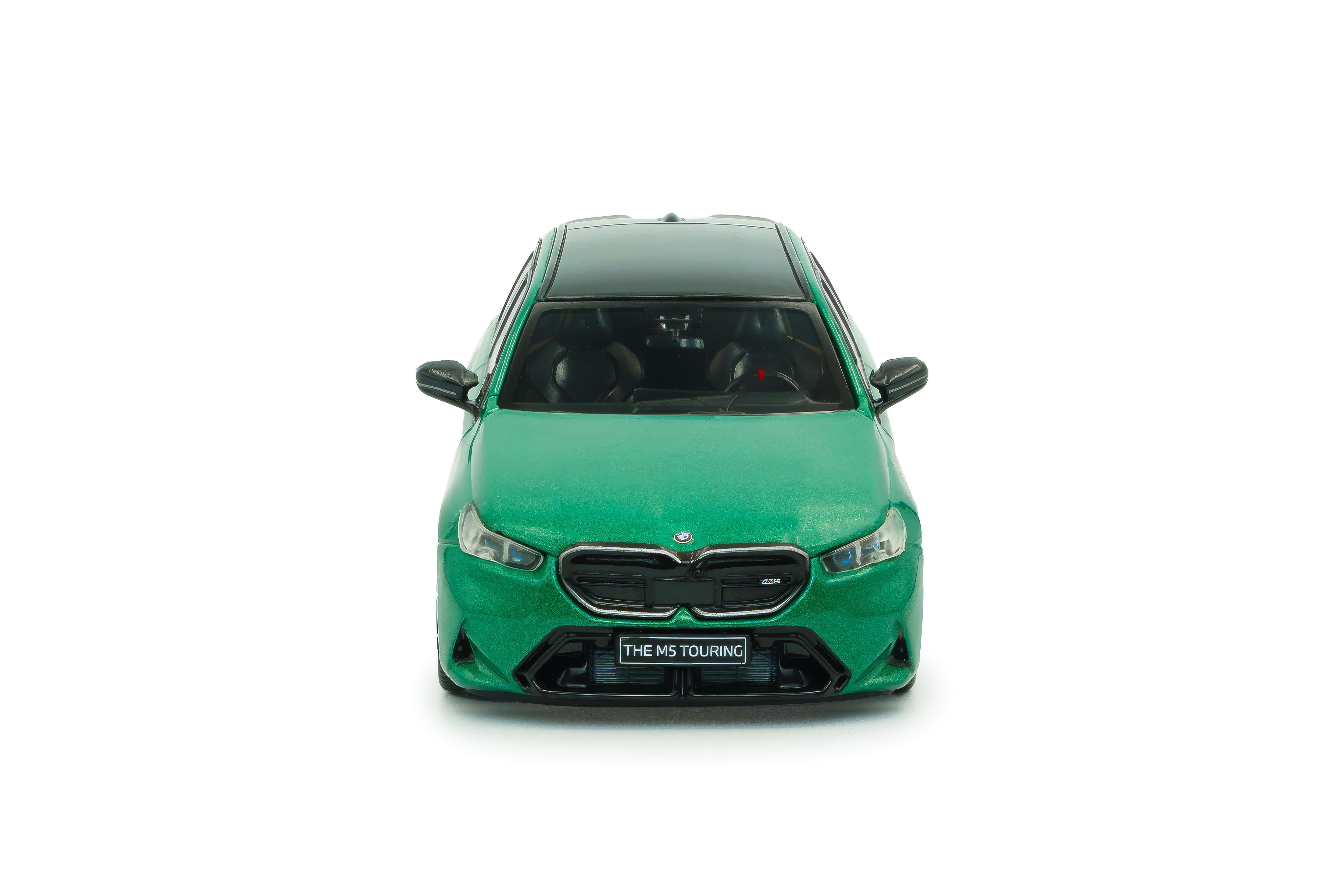 Voiture miniature 1/43 BMW M5 Touring 2024 Green Solido S4317503
