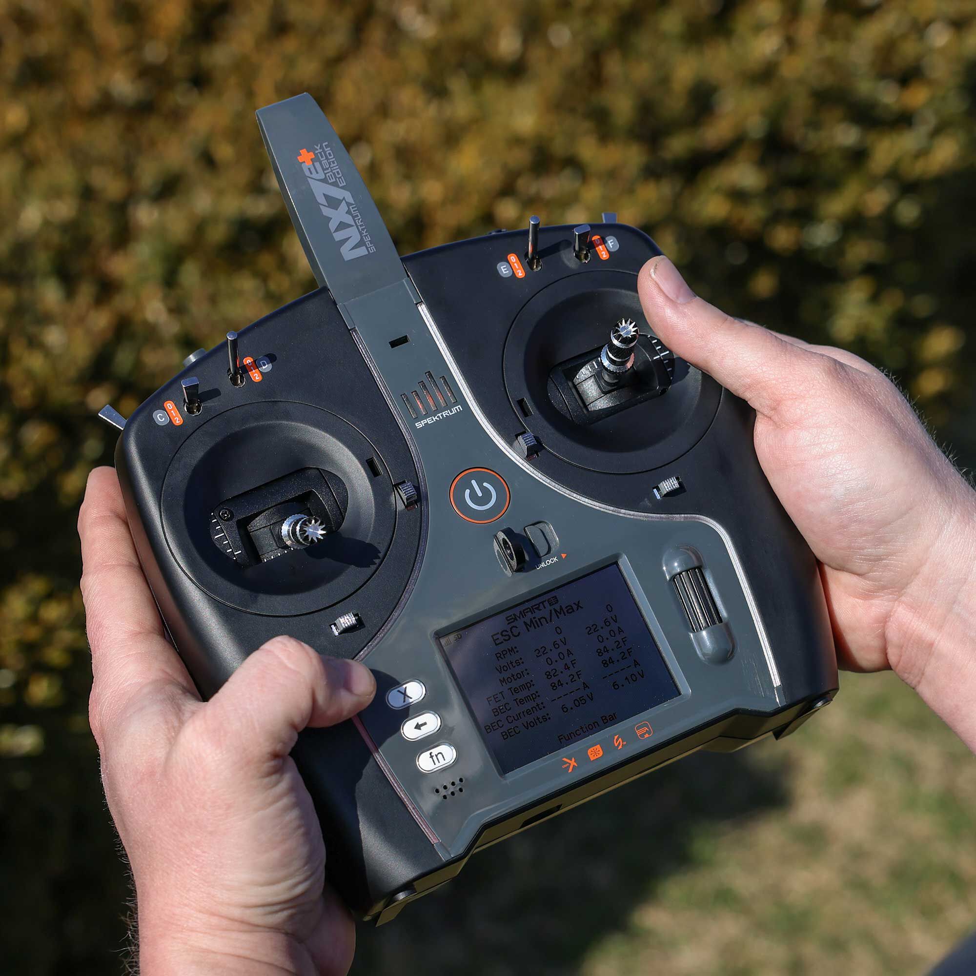 Radio Spektrum DSMX 14 canaux NX7e+ seule couleur noir - SPMR7120EU - Breizh Modélisme.