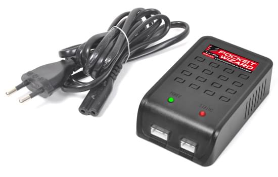 Chargeur rapide LiPo / Li-ion sur prise secteur