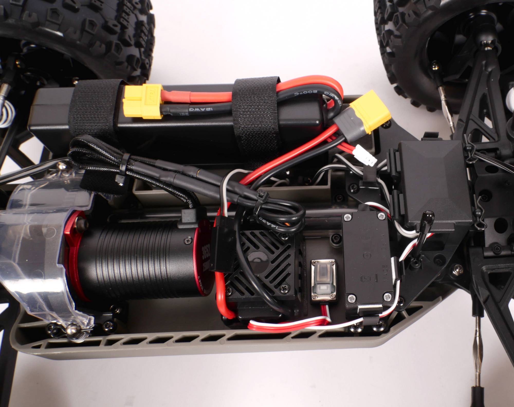 T2M Pirate Pirate XT-II Monster truck 4x4 vert - T4988GR