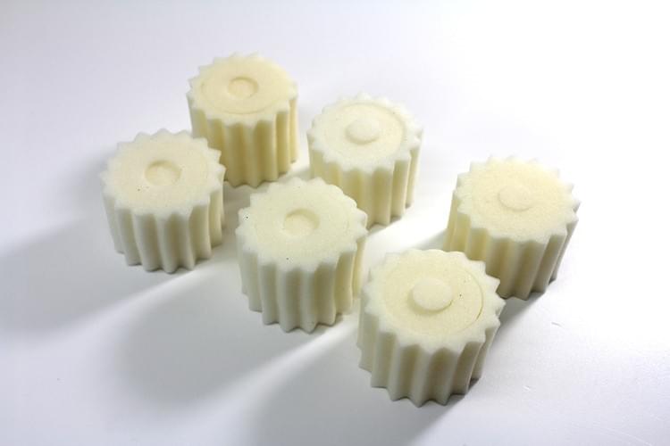 Mousse de filtre à air rondes pour 1/8 (x6) - 2300015 - Breizh Modélisme.
