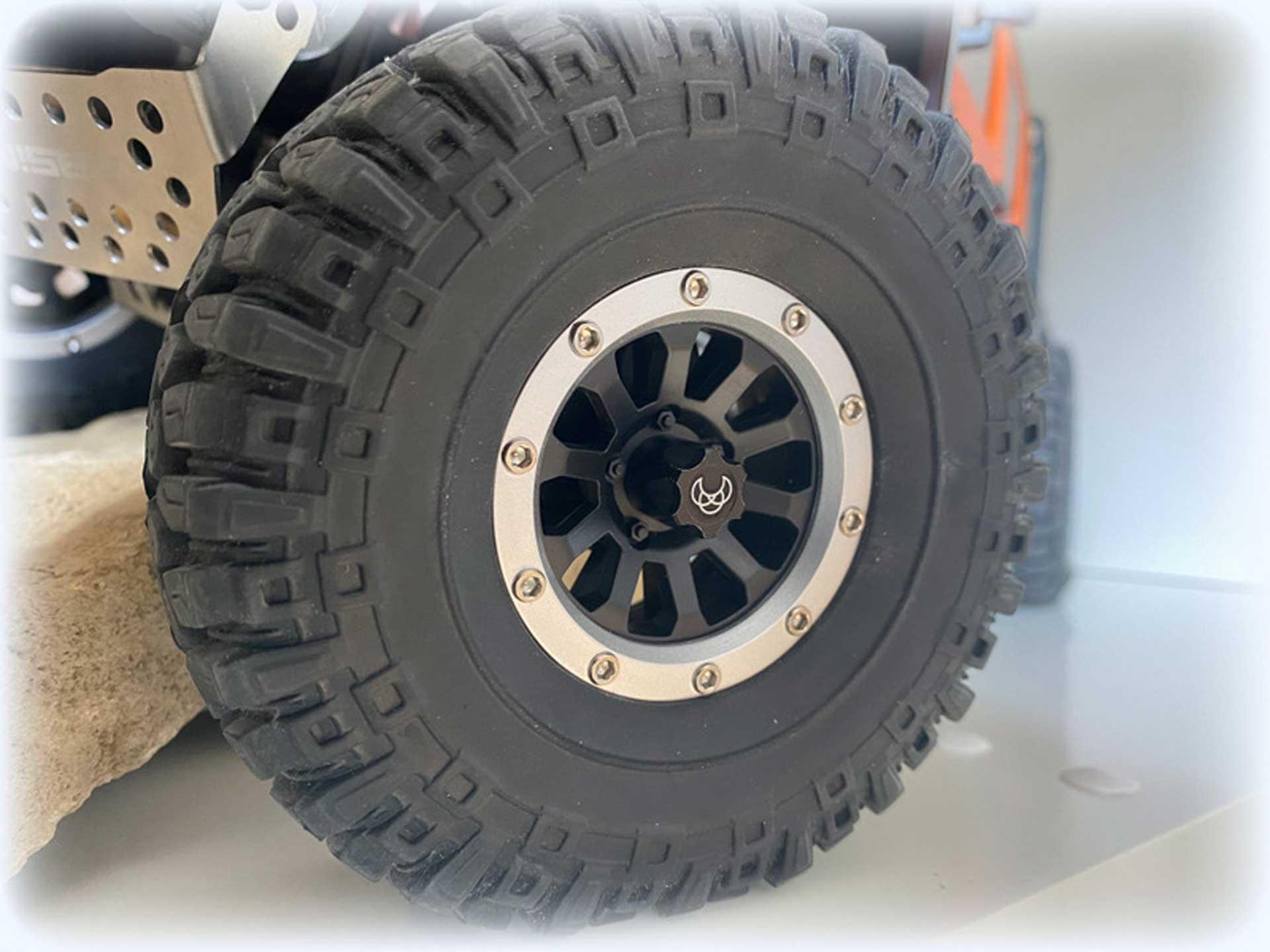 Moyeu de roue M4 noir x 4 pièces - Absima 2560024 - Breizh Modélisme.