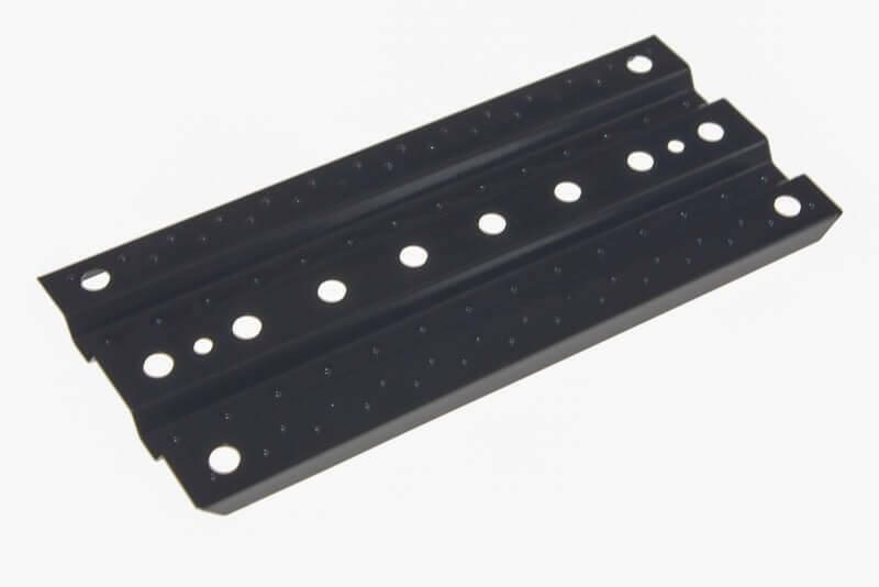 Plaque de désensablement 140x60mm noire - Accessoires pour crawler 1/10 - Breizh Modélisme.