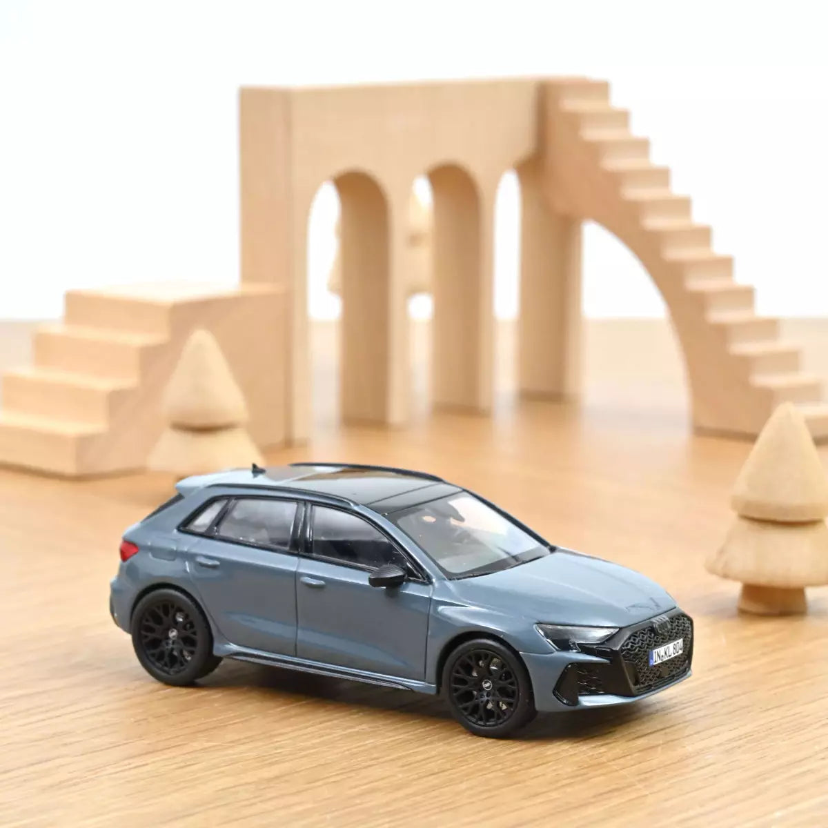 Voiture miniature collection 1/43 Audi RS 3 2025 Gris Kemora Norev 830120