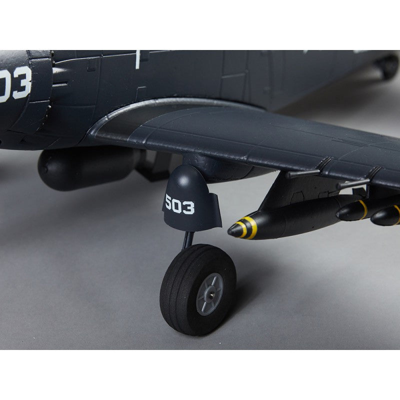 Avion RC 800mm A1 Skyraider Warbird PNP kit DB005PB - Breizh Modélisme.