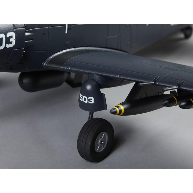 Avion RC 800mm A1 Skyraider Warbird PNP kit DB005PB - Breizh Modélisme.