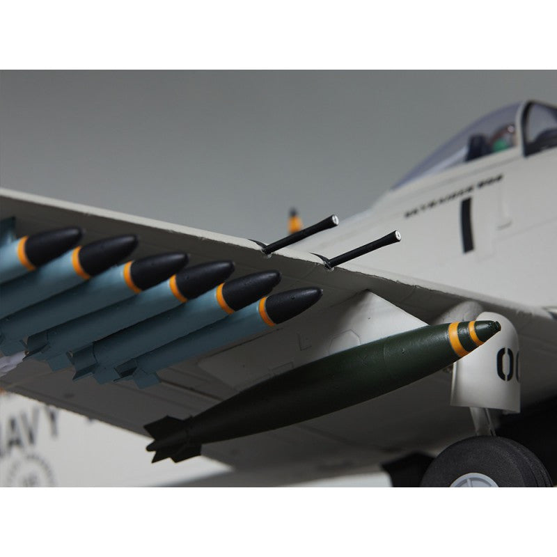 Avion RC 800mm A1 Skyraider Warbird PNP kit DB006PG - Breizh Modélisme.