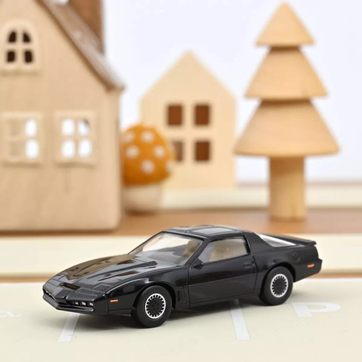 Voiture miniature 1/43 Pontiac Firebird 1982 KITT Jet-car Norev 930000