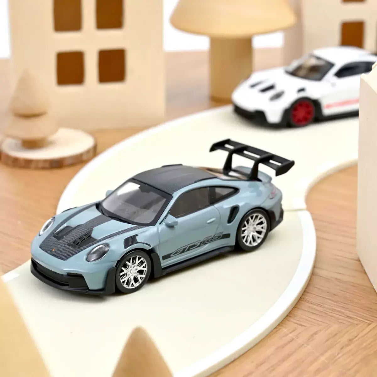 Voiture miniature 1/43 Porsche 911 GT3 RS 2022 Bleu Meissen Pack Weissach Jet-car Norev 750068