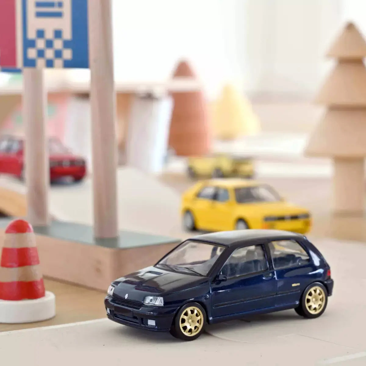Voiture miniature 1/43 Renault Clio Williams 1993 Jet-car Norev display