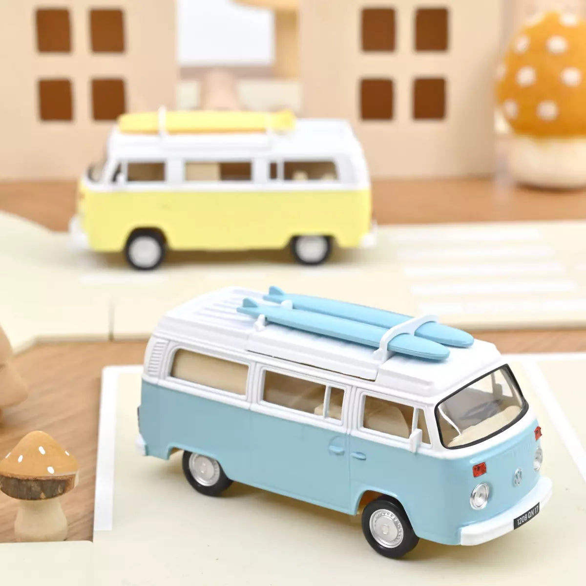 Voiture miniature 1/43 VW Combi T2b Camper Van 1973 Bleu Pastel Jet-car Norev 841108