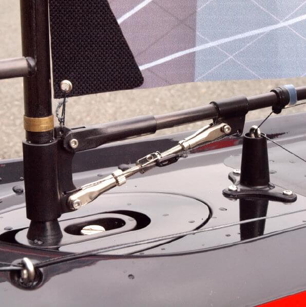 Voilier Radiocommandé Focus V3 RTR - 1 mètre - 2.4Ghz - Joysway 8812 V3 rouge - Breizh Modélisme.