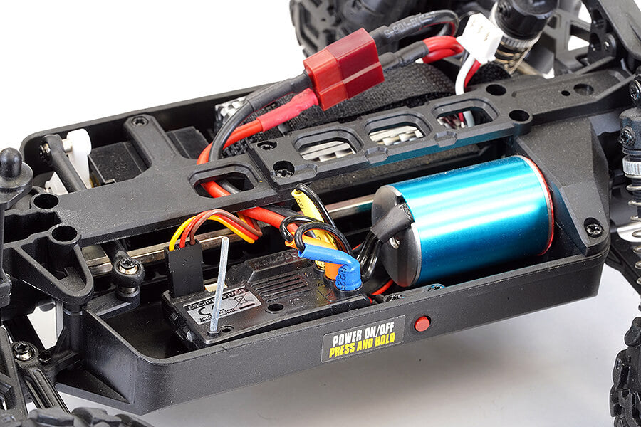 Monster truck FTX Tracer 1/16 4WD Brushless RTR - 5596Y Jaune