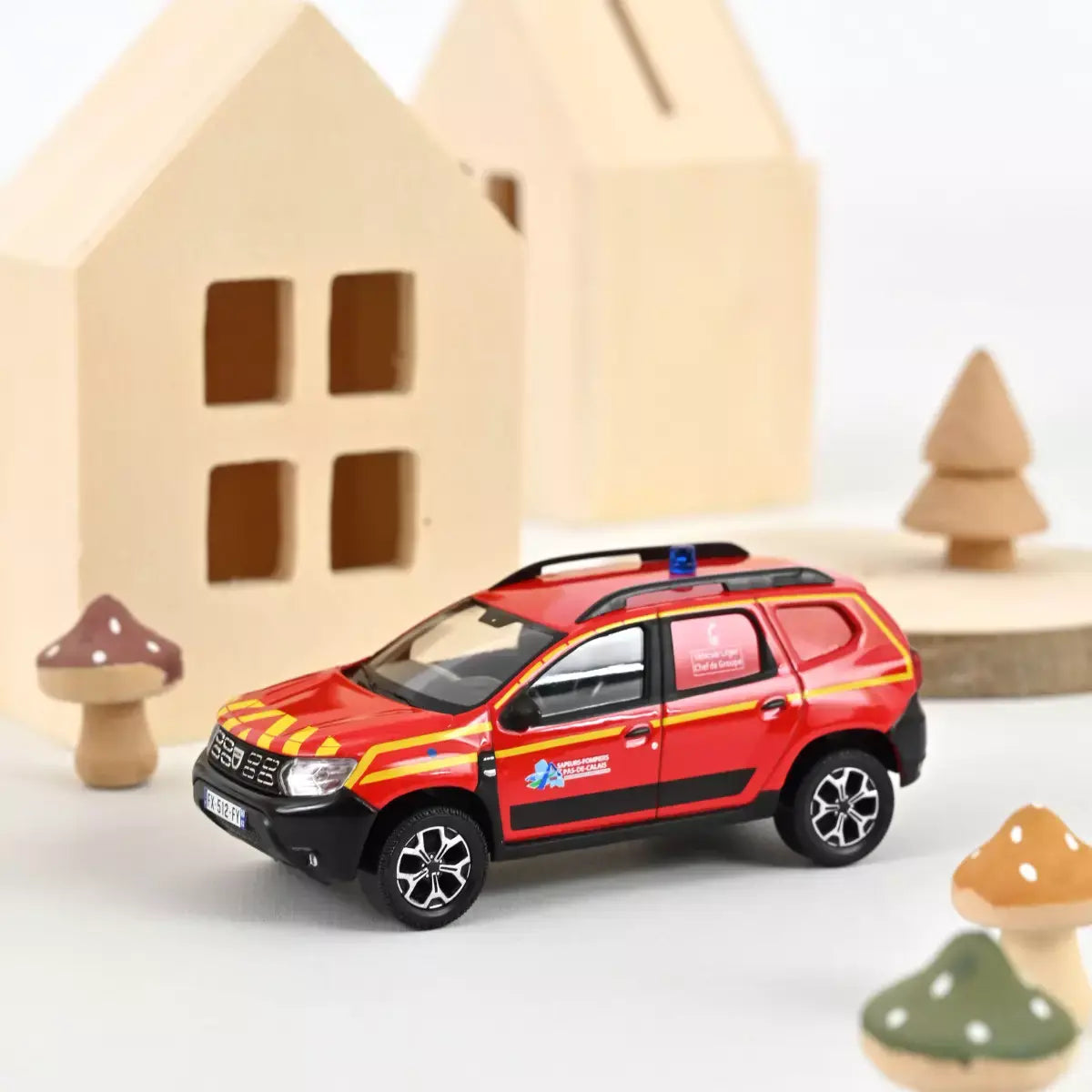 Voiture miniature collection 1/43 Dacia Duster 2020 Pompiers - VLCdG 62 Norev 509051