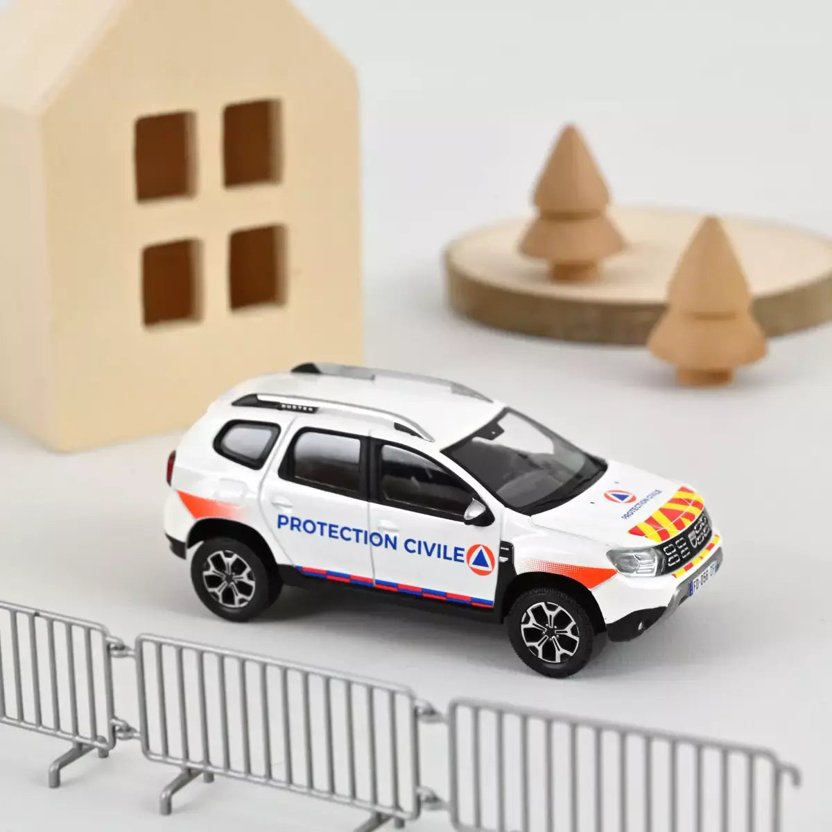 Voiture miniature collection 1/43 Dacia Duster 2020 Secouristes Norev 509029