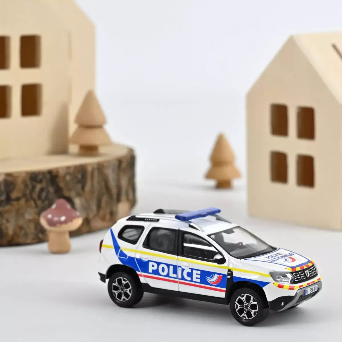 Voiture miniature collection 1/43 Dacia Duster 2021 Police Nationale - Guadeloupe Norev 509027