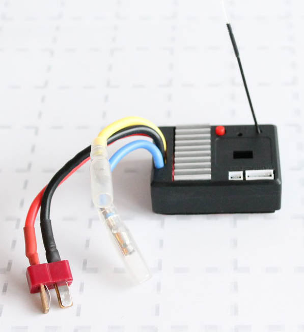 Variateur électronique ESC d'origine DF 7462 - Breizh Modélisme.