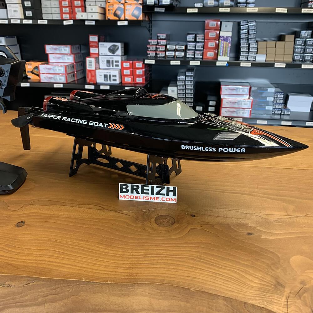Bateau télécommandé électrique Brushless 55+km/h AVANTI BL V2 - Breizh Modélisme.