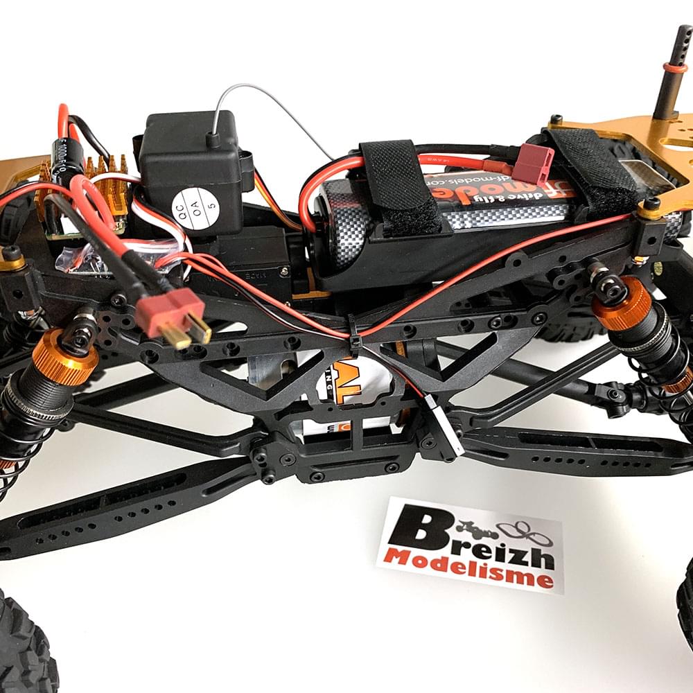 DF Models Crawler 1/10 RTR avec leds et Treuil, Kanyon DF-4J 4WD - 3118 - Breizh Modélisme.